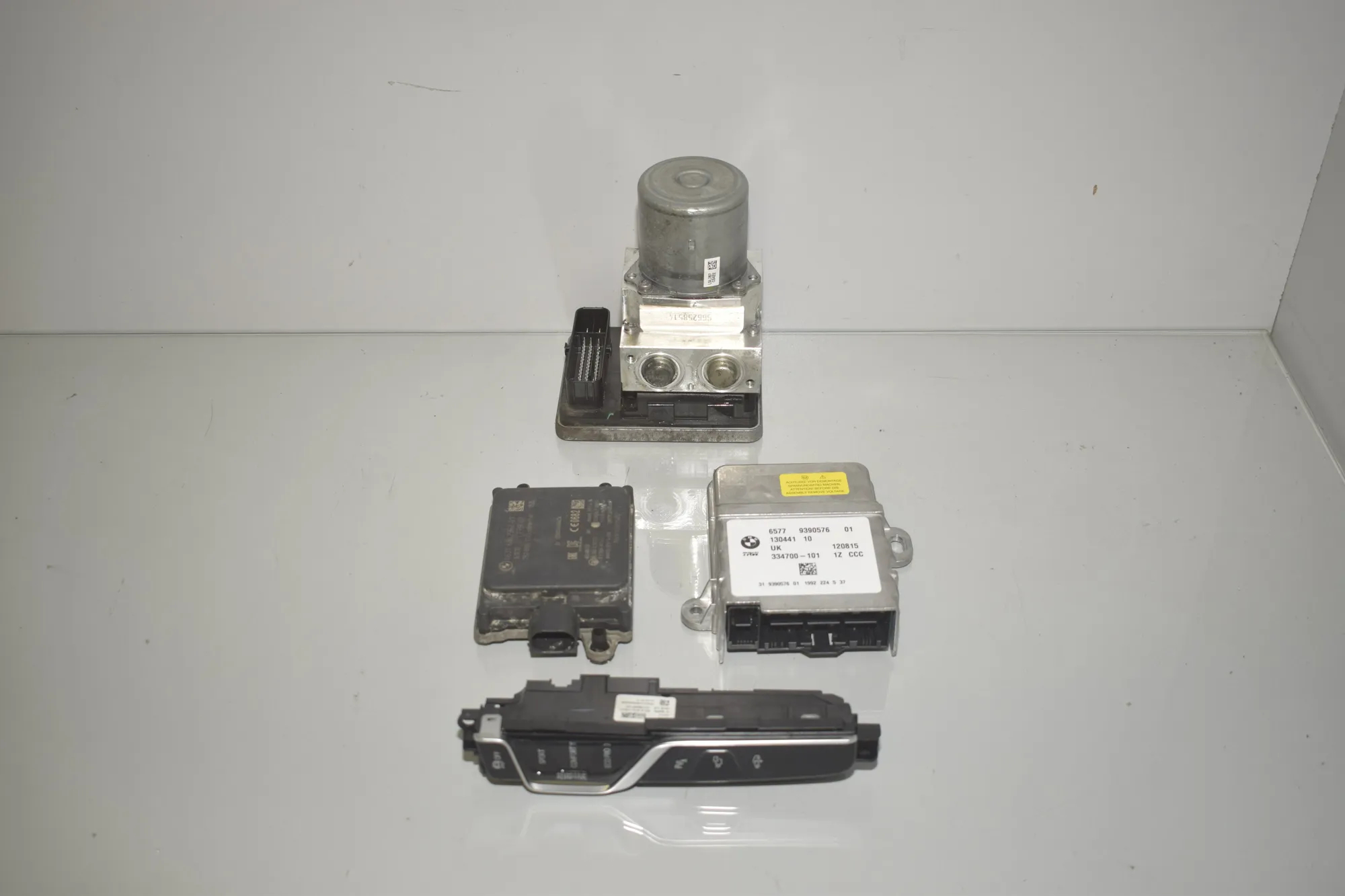 Distance Radar Sensor – OEM 6819153 · BMW 7 (G11, G12) 730 d 2016