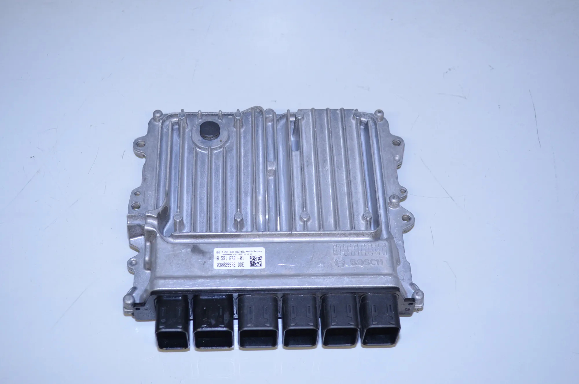 Engine Ignition ECU Set – OEM 6830820 · BMW 7 (G11, G12) 730 d 2016 – 8