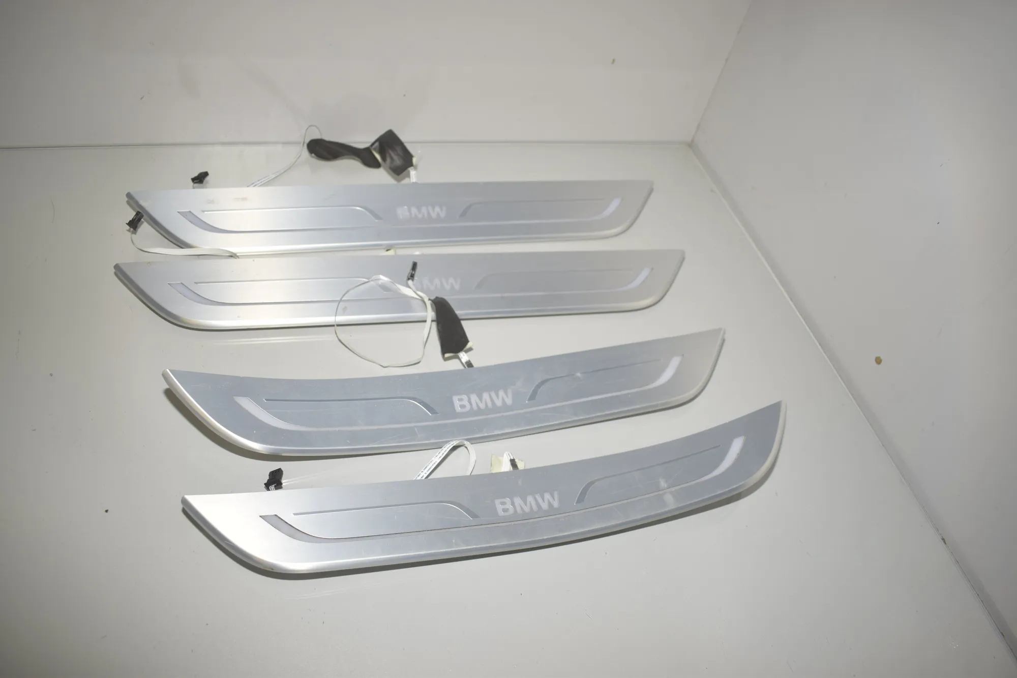 Door Sill Trim Kit – OEM 7369889 · BMW 7 (G11, G12) 730 d 2016 – 2