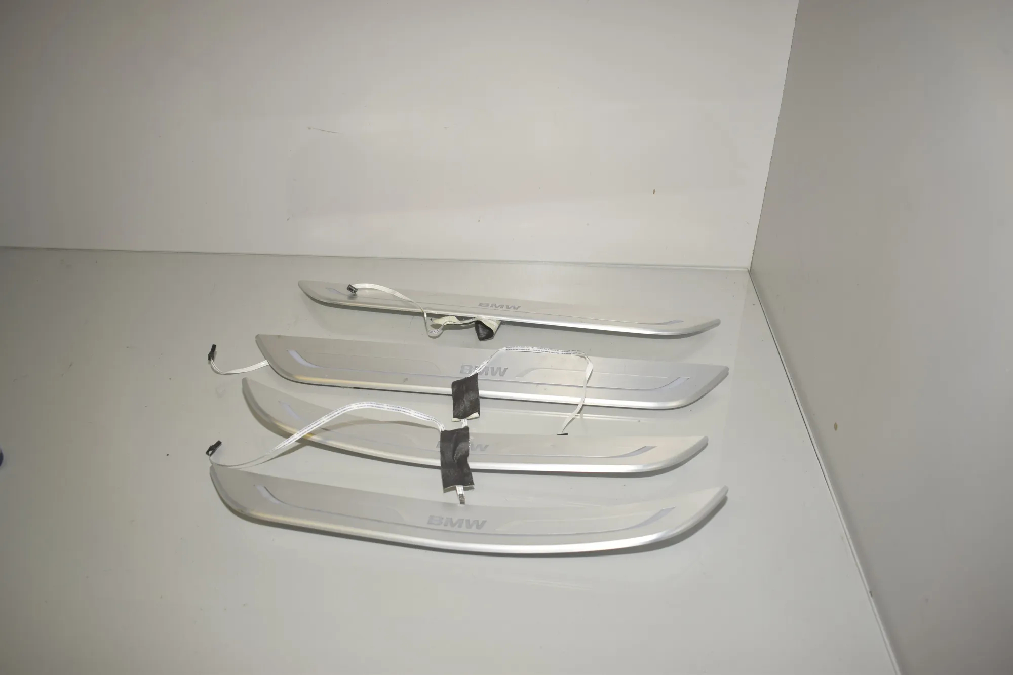 Door Sill Trim Kit – OEM 7369889 · BMW 7 (G11, G12) 730 d 2016 – 5
