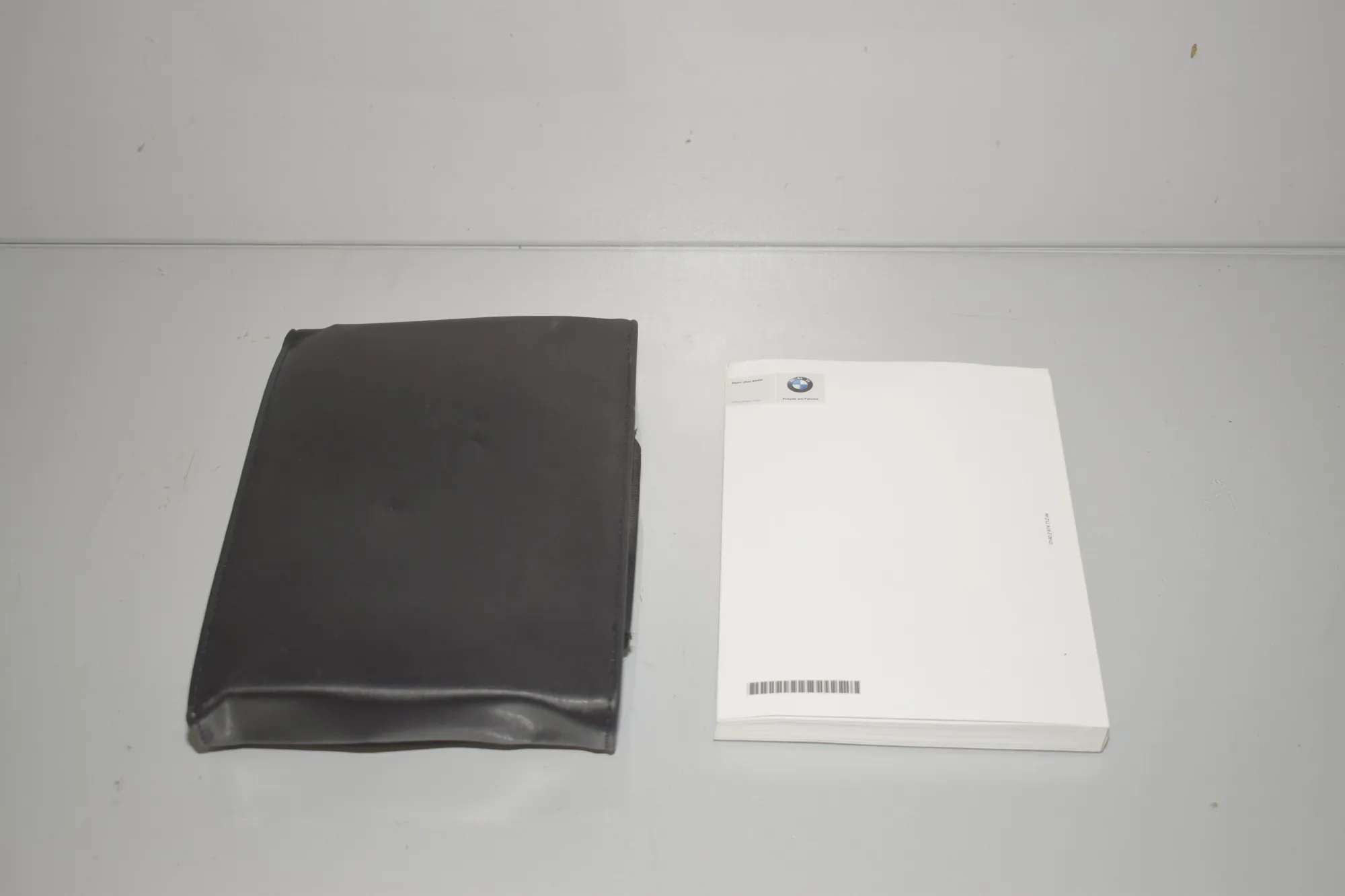 Manual Service Book – OEM 2974712 · BMW 7 (G11, G12) 730 d 2016 – 3