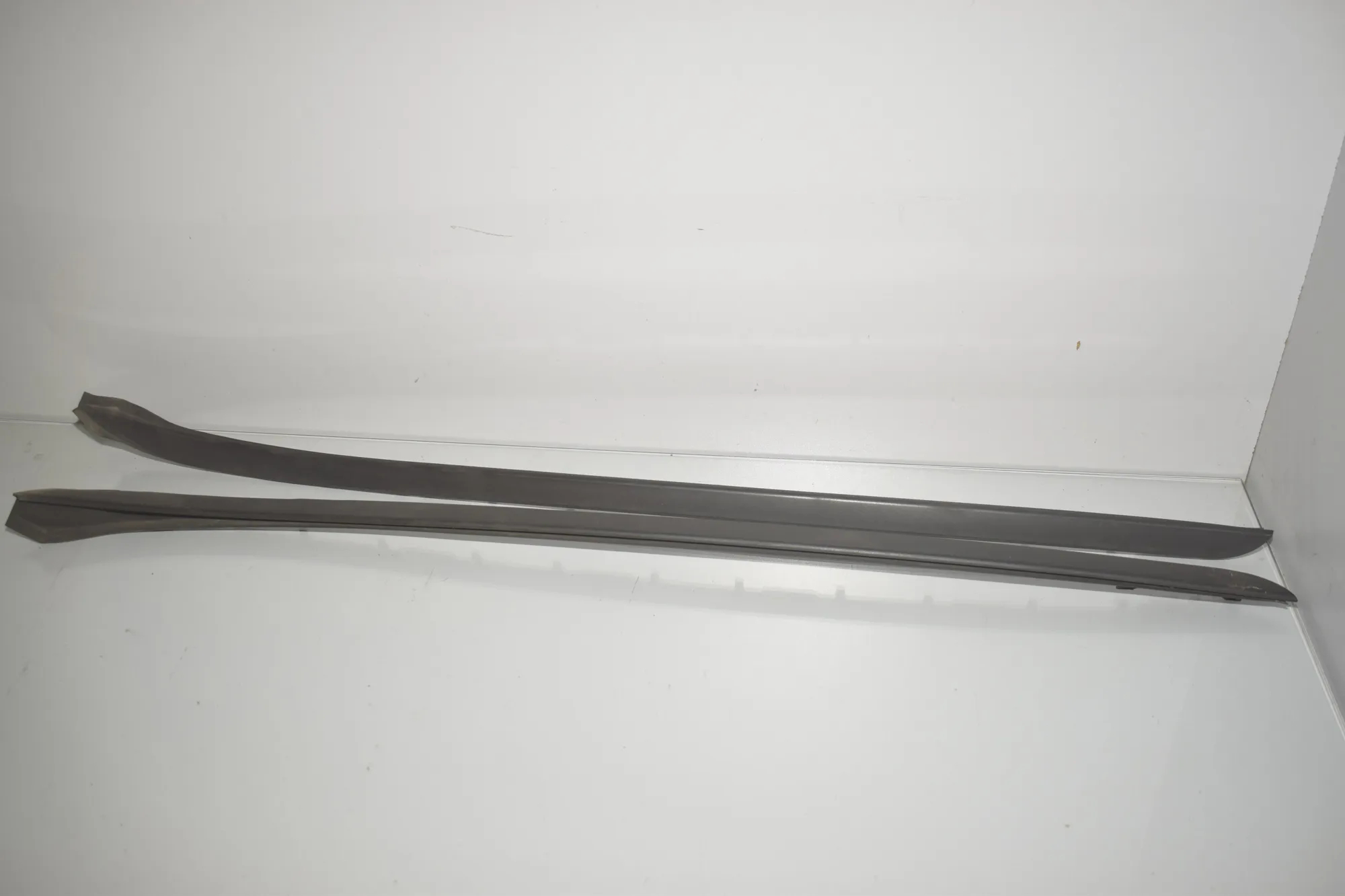 Front Windshield Trim – OEM 7301036 · BMW 2 Active Tourer (F45) 225 i 2015
