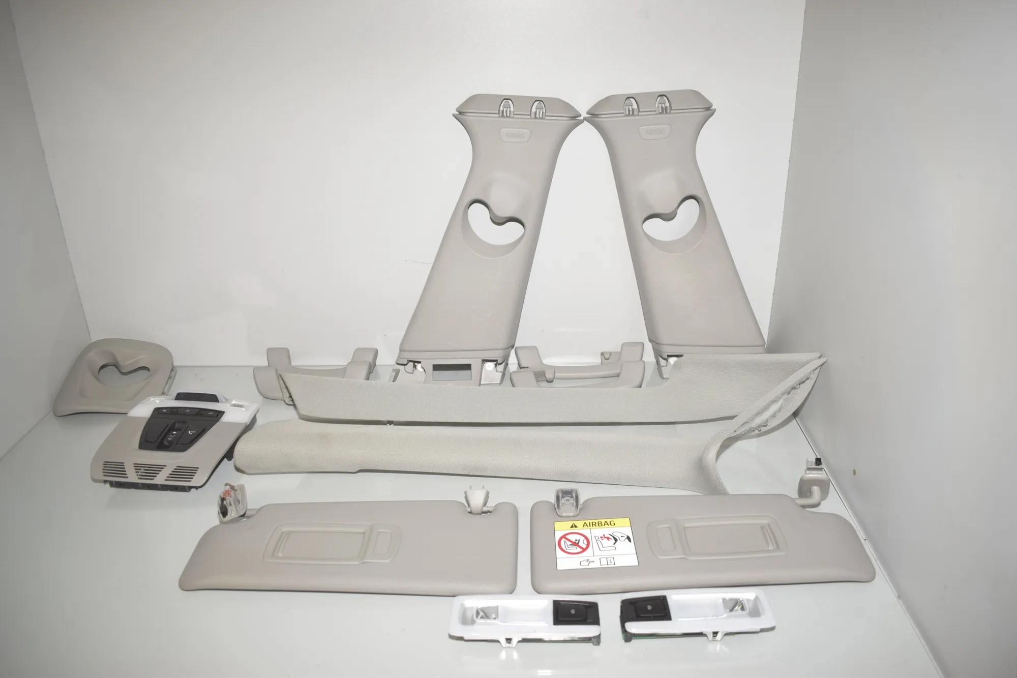 Interior Side Pillars Trim Kit – OEM 9288995 · BMW 2 Active Tourer (F45) 225 i 2015 – 2