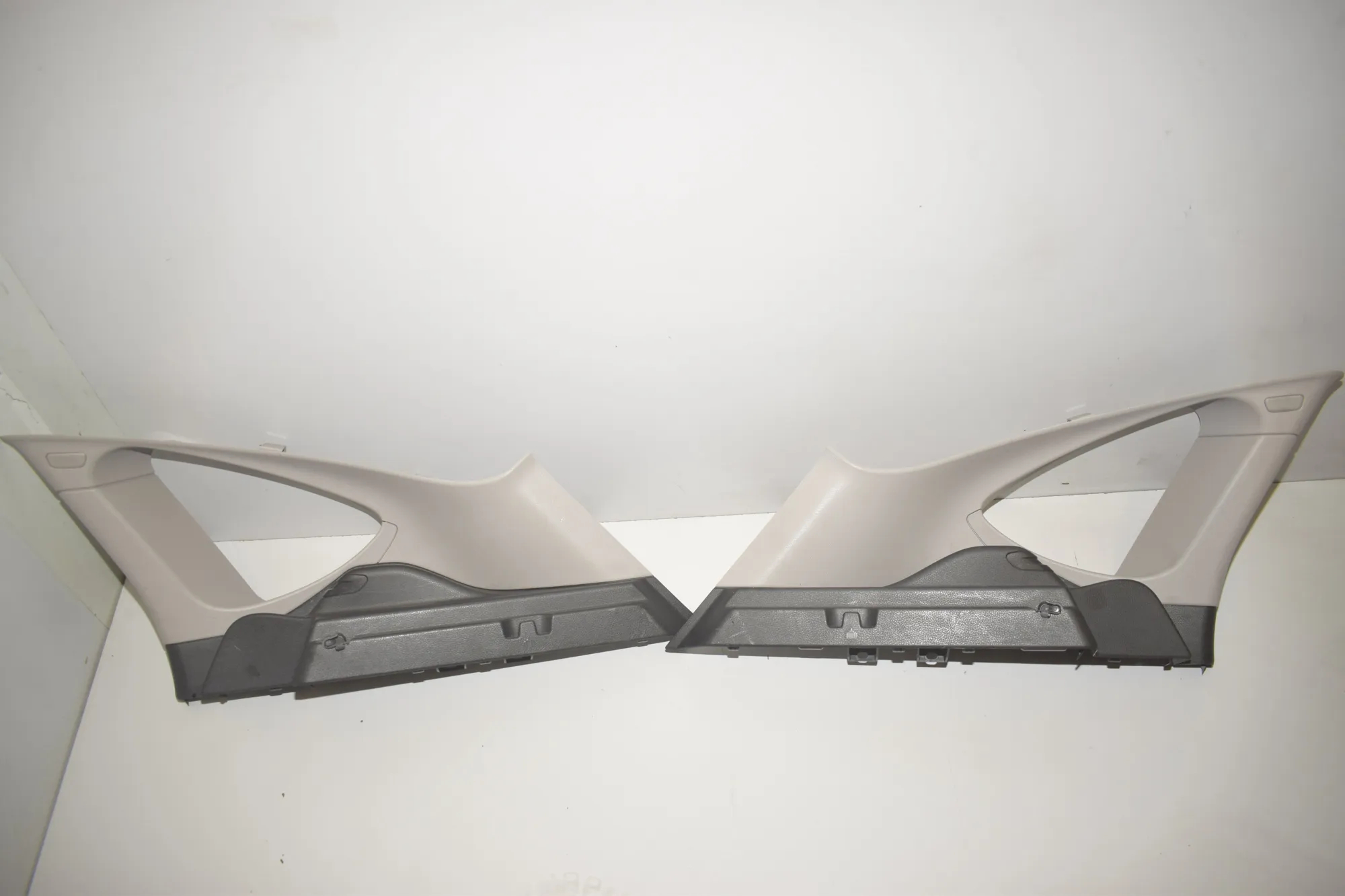 Interior Side Pillars Trim Kit – OEM 9288995 · BMW 2 Active Tourer (F45) 225 i 2015 – 7