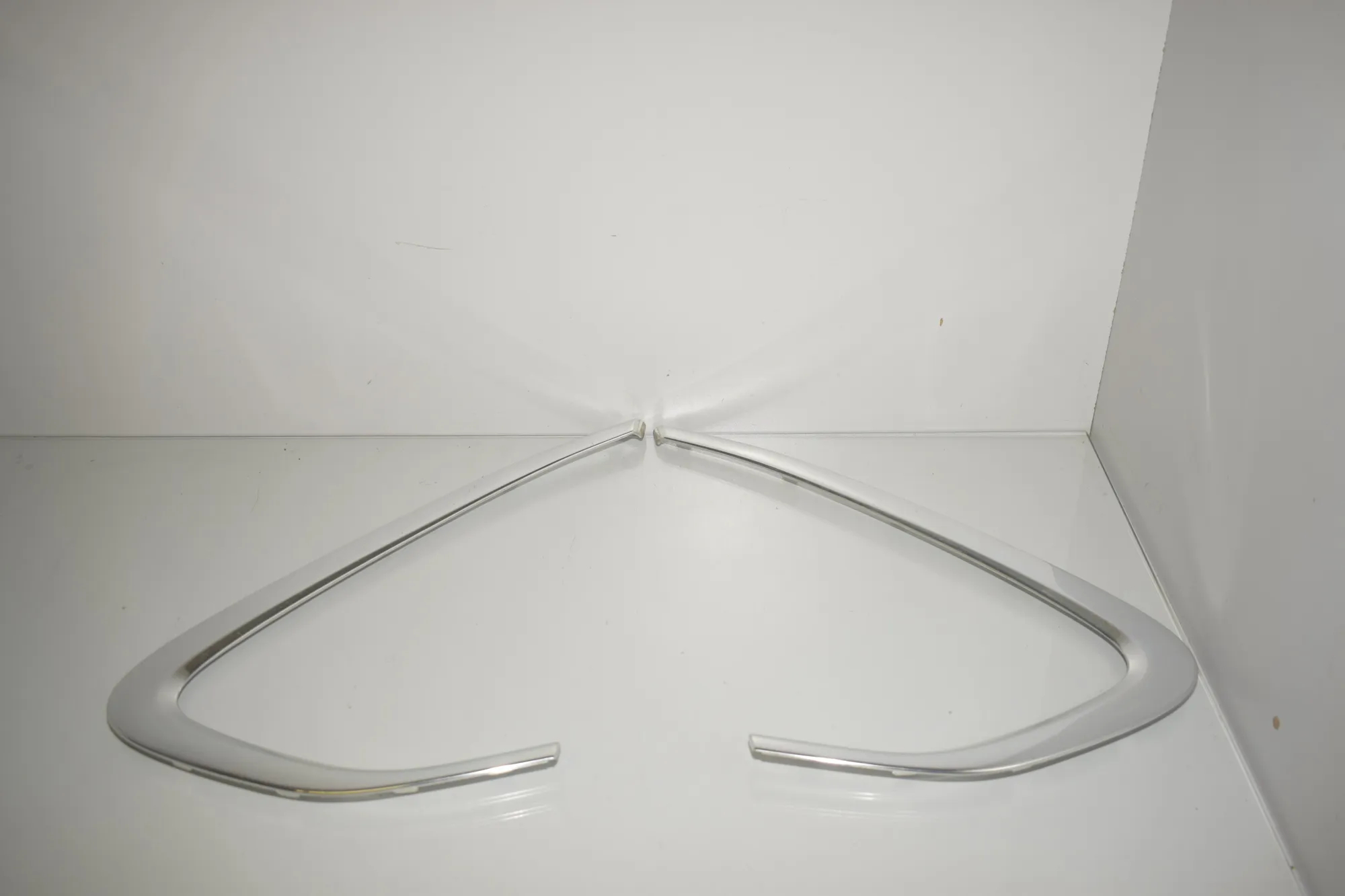 Other Trim Parts – OEM 7000828 · BMW 2 Active Tourer (F45) 225 i 2015