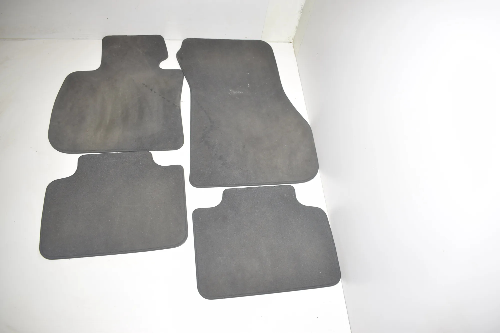 Floor Mat Set – OEM 7409638 · BMW 2 Active Tourer (F45) 225 i 2015 – 3