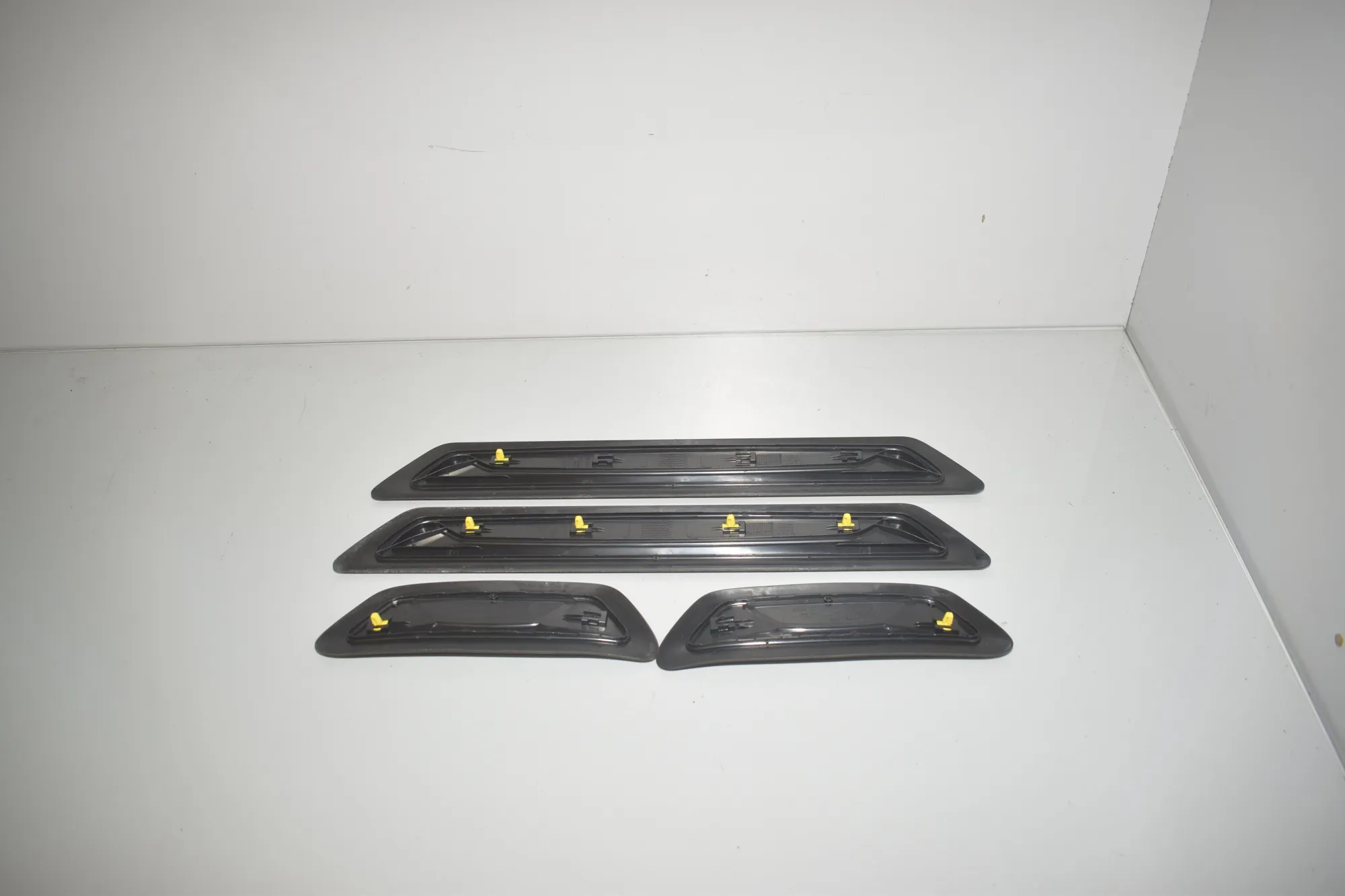 Door Sill Trim Kit – OEM 7298910 · BMW 2 Active Tourer (F45) 225 i 2015 – 3