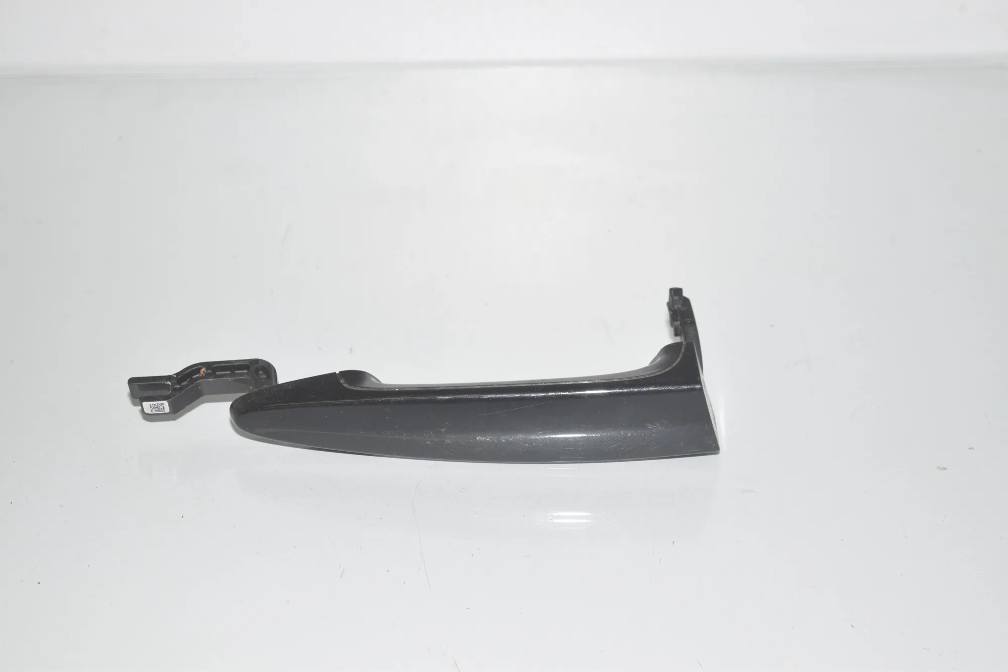 Front Right Door Exterior Handle – OEM 7207562 · BMW 3 (F30, F80) 330 d xDrive 2015