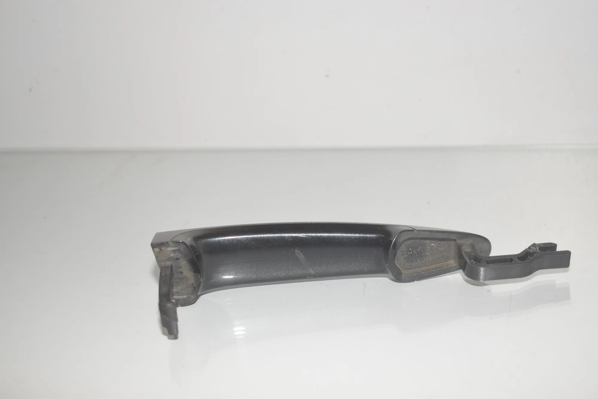 Front Left Door Exterior Handle – OEM 7207561 · BMW 3 (F30, F80) 330 d xDrive 2015 – 4