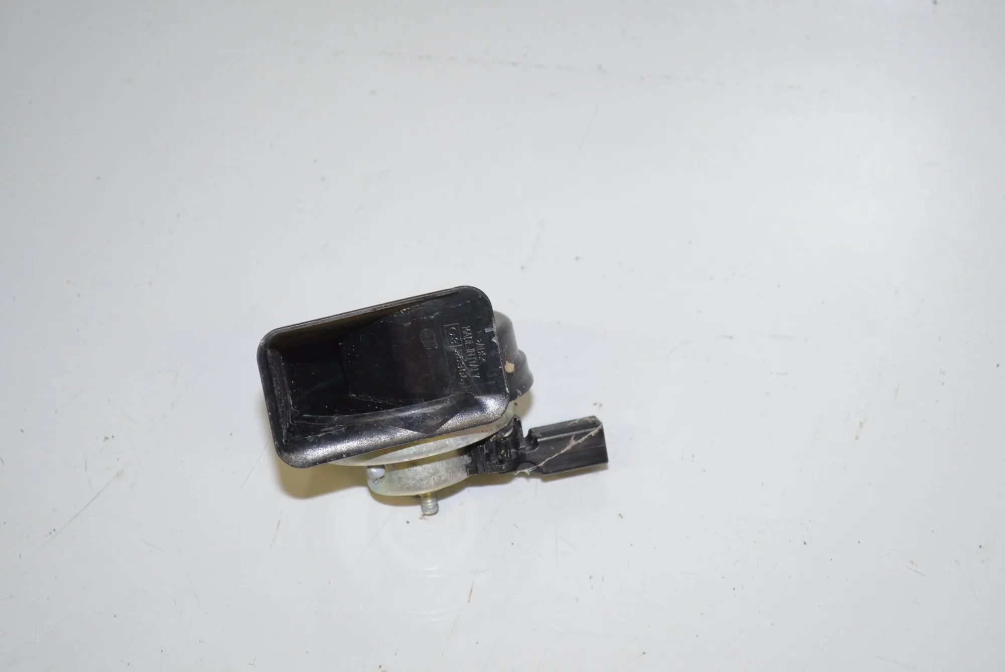 Horn Signal – OEM 7332605 · BMW 2 Active Tourer (F45) 225 i 2015