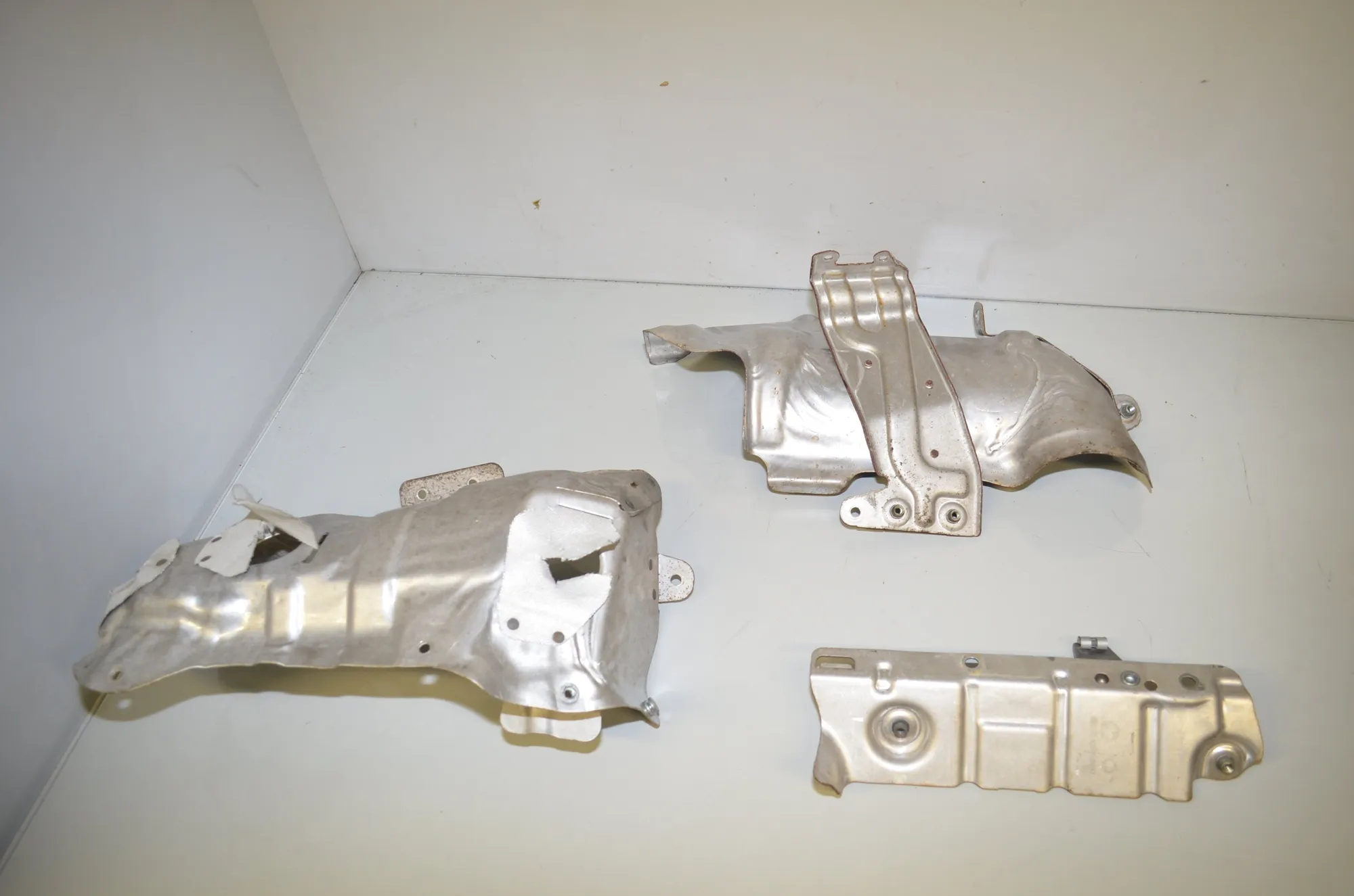 Heat Protection – OEM 7618369 · BMW 2 Active Tourer (F45) 225 i 2015 – 3