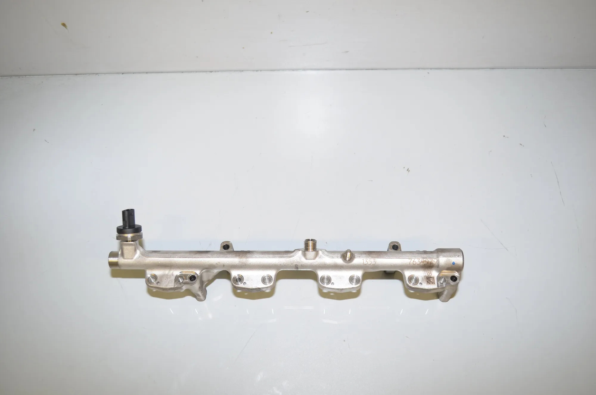 Fuel Rail – OEM 7639979 · BMW 2 Active Tourer (F45) 225 i 2015