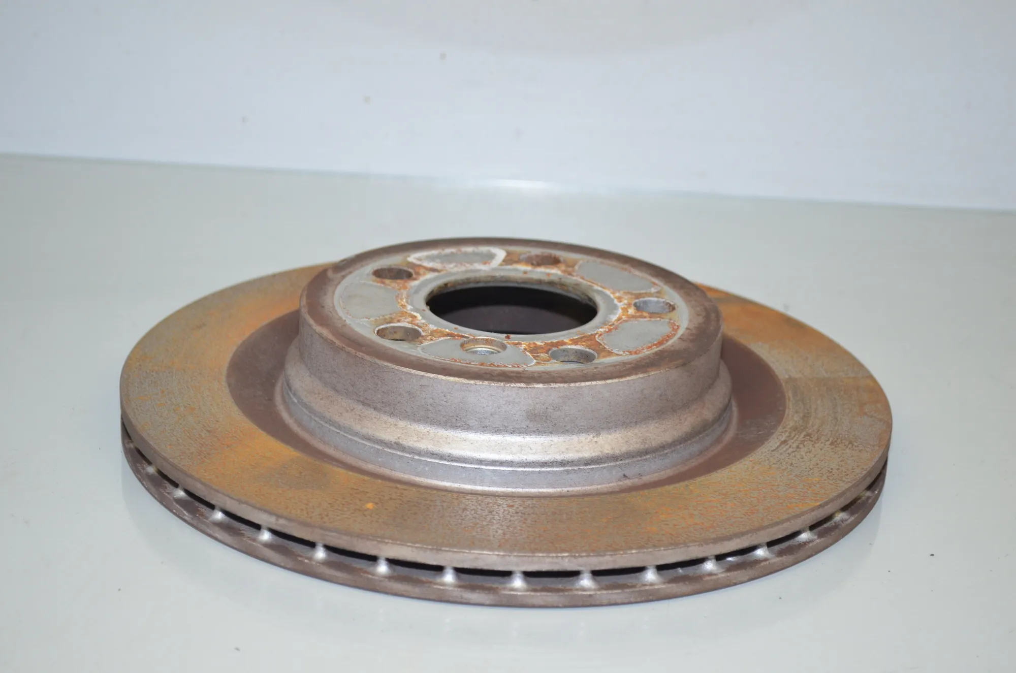 Rear Right Brake Disc – OEM 6799369 · BMW 2 Active Tourer (F45) 225 i 2015 – 2