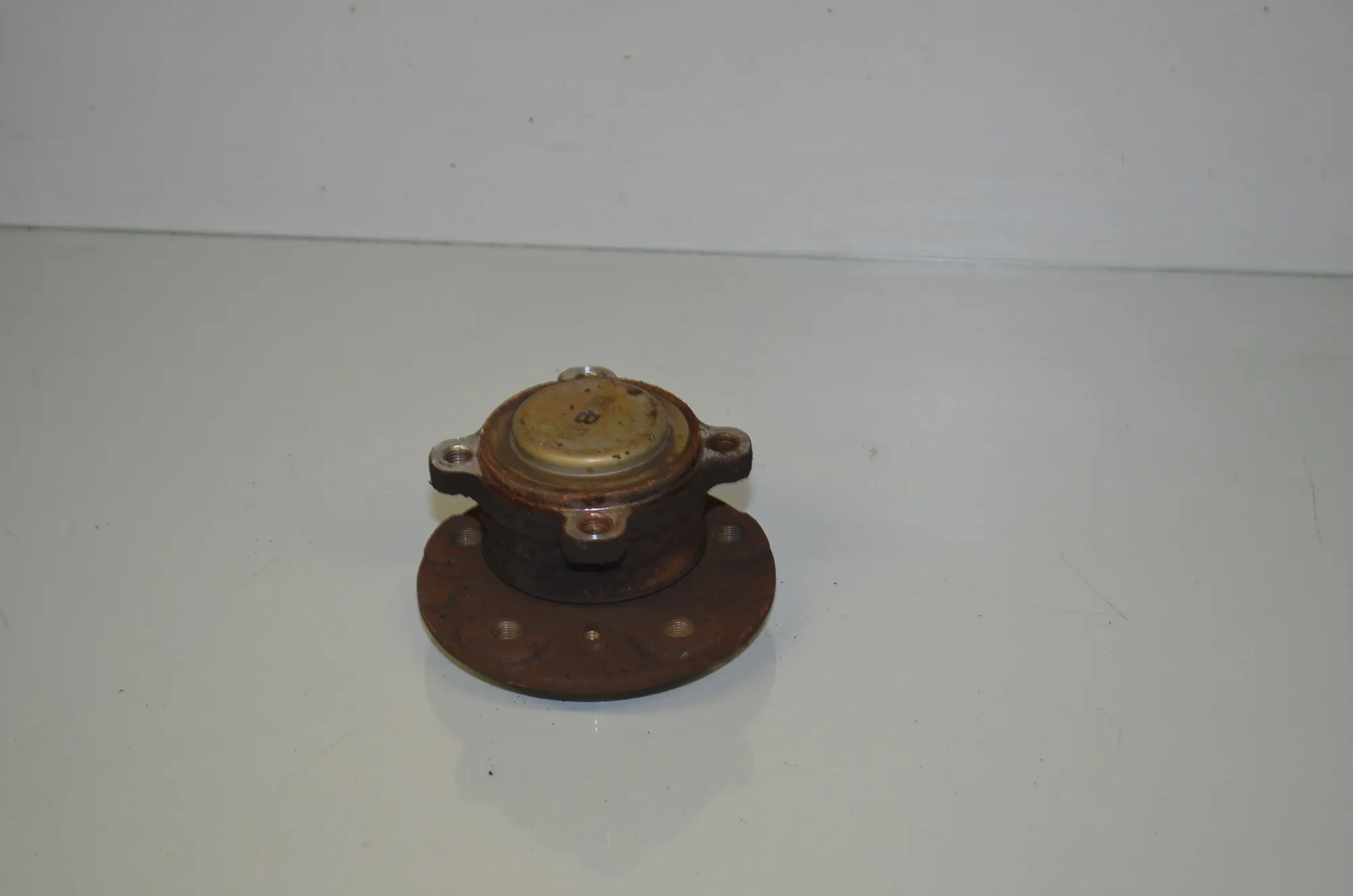 Rear Left Wheel Bearing – OEM 6858086 · BMW 2 Active Tourer (F45) 225 i 2015 – 4
