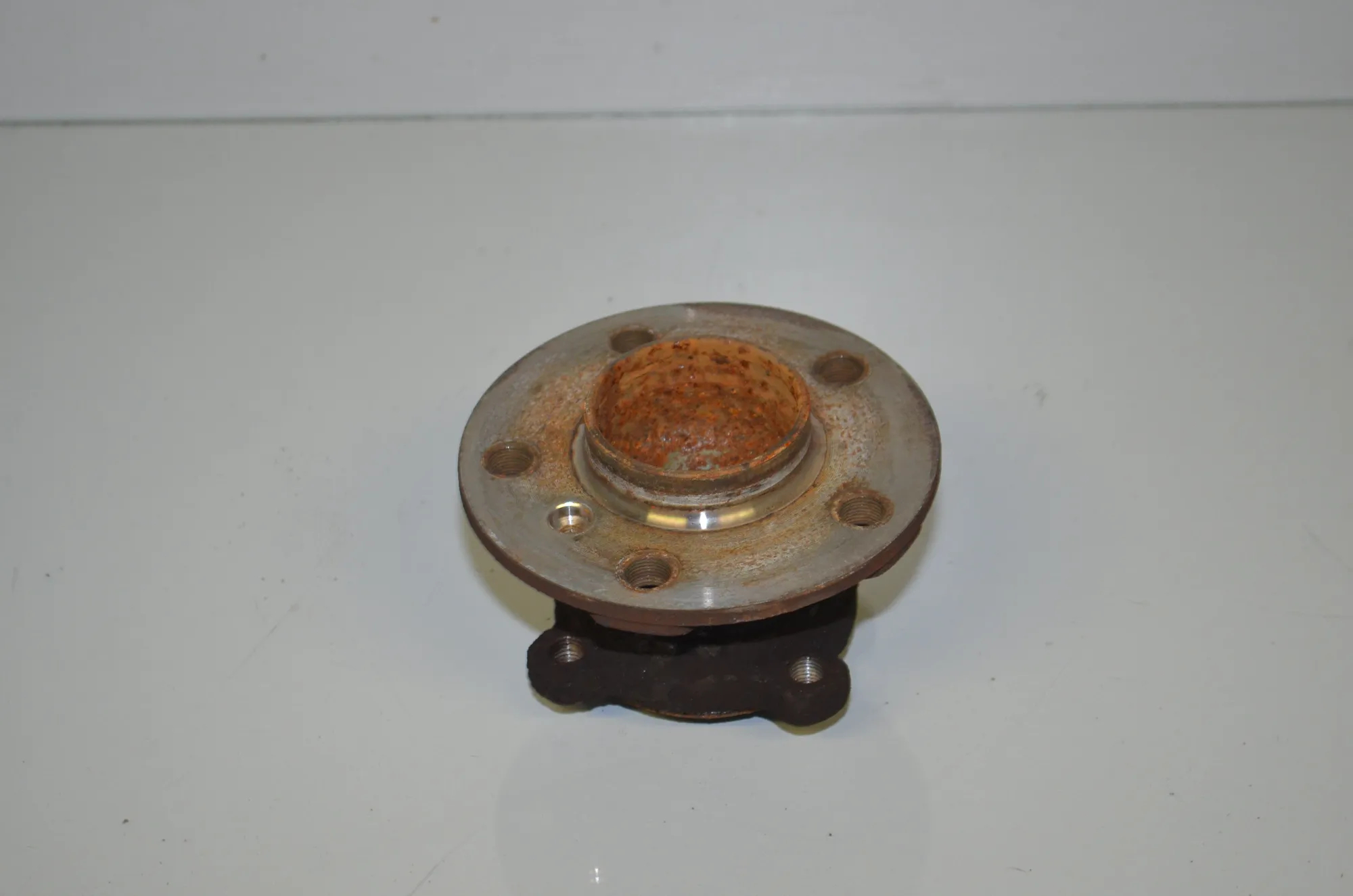 Rear Left Wheel Bearing – OEM 6858086 · BMW 2 Active Tourer (F45) 225 i 2015 – 3
