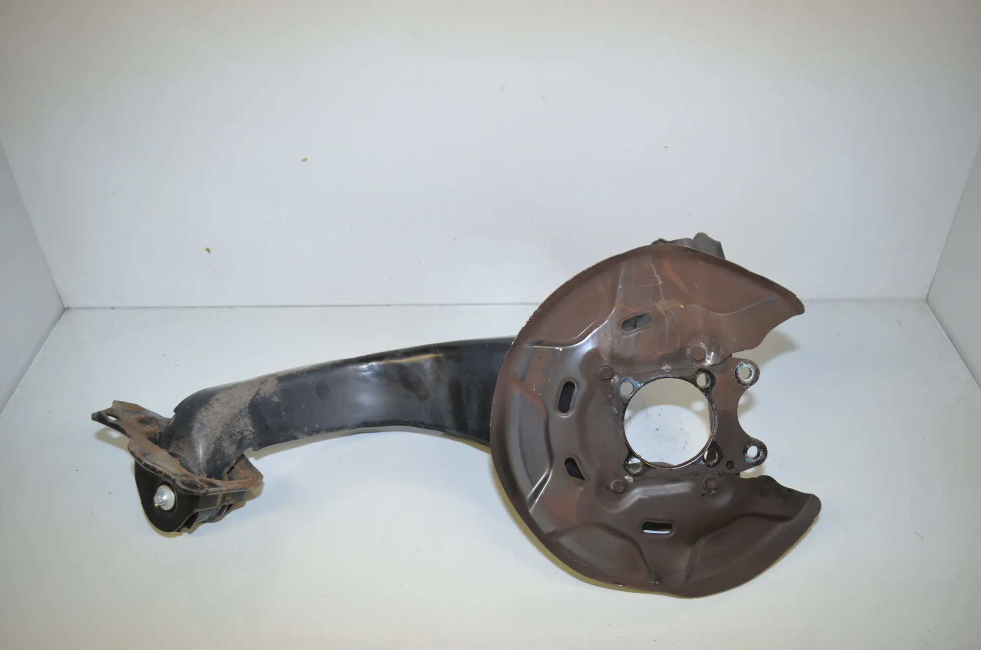 Rear Right Wheel Hub – OEM 8842880 · BMW 2 Active Tourer (F45) 225 i 2015 – 3