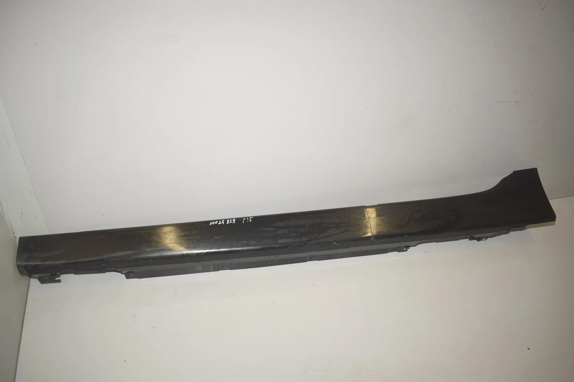 Left Side Plastic Sideskirt Cover – OEM 7393793 · BMW 2 Active Tourer (F45) 225 i 2015 – 2