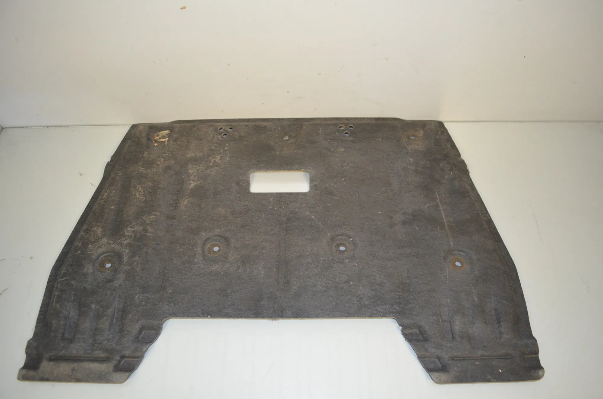 Rear Middle Underbody Cover – OEM 7931813 · BMW iX (I20) (2021 - -) xDrive 40 2021 – 4