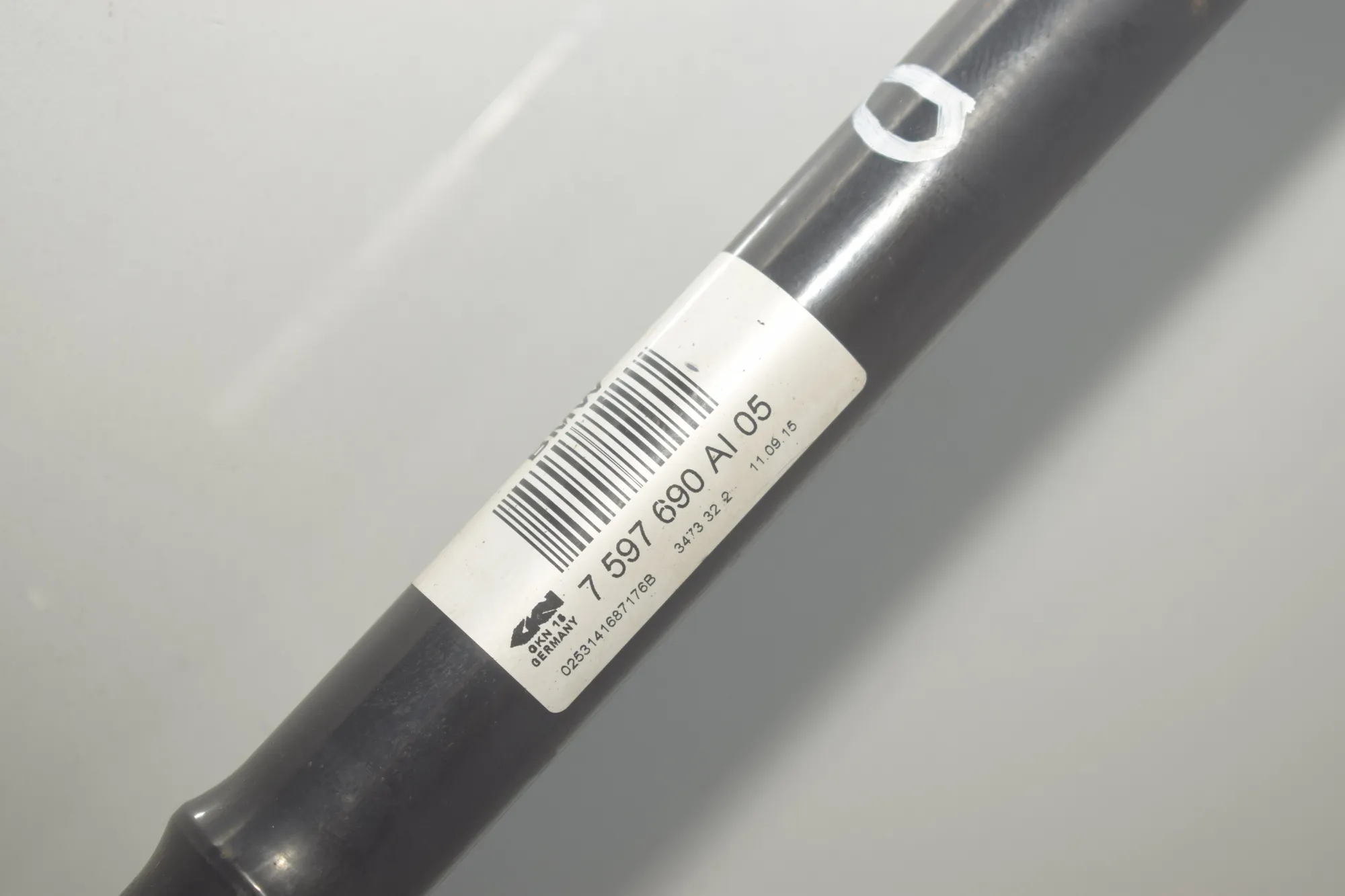 Rear Right Driveshaft – OEM 7597690 · BMW 3 (F30, F80) 330 d xDrive 2015 – 4