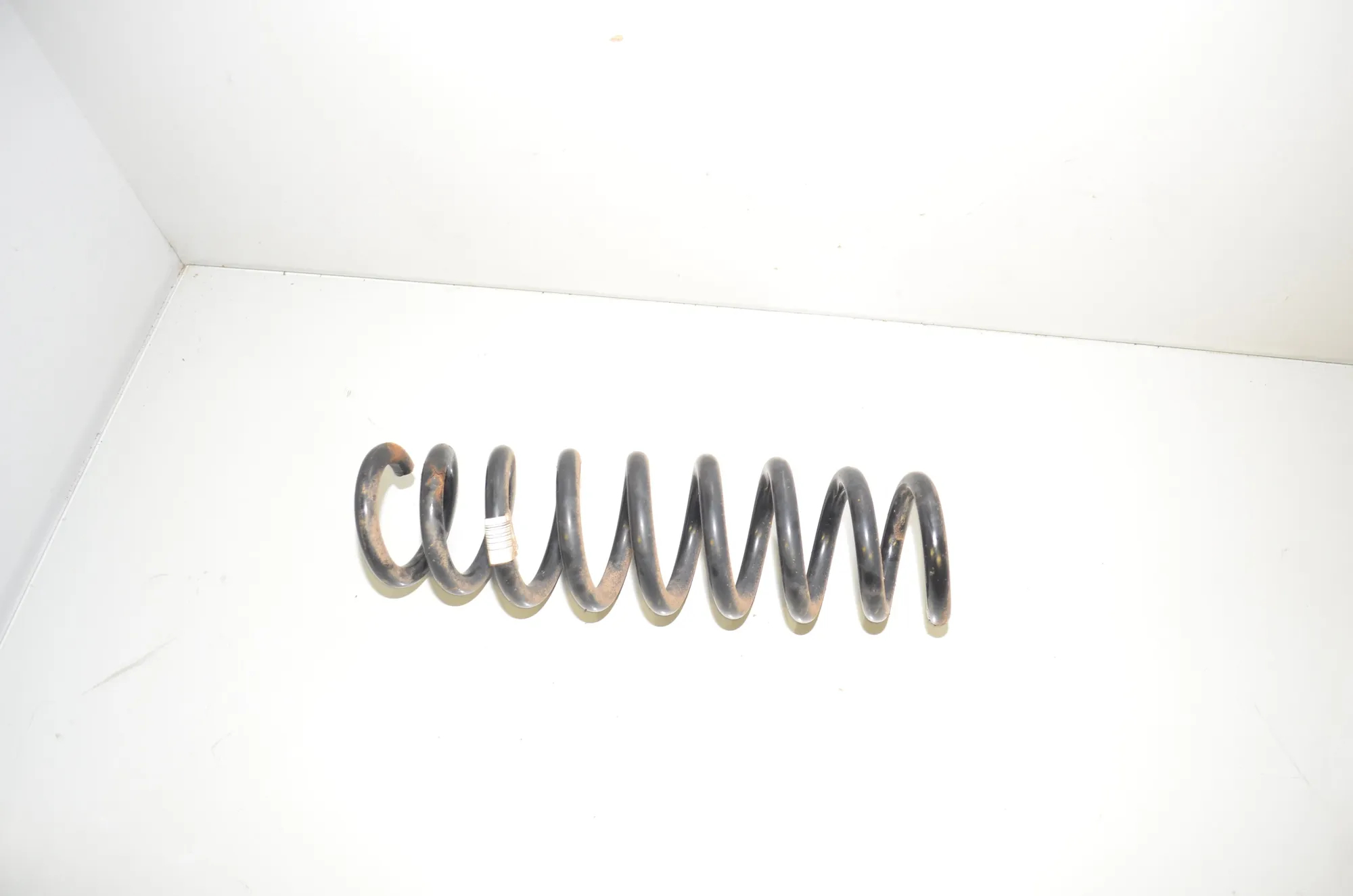 Rear Left Coil Spring – OEM 6851726 · BMW 3 (F30, F80) 330 d xDrive 2015 – 2