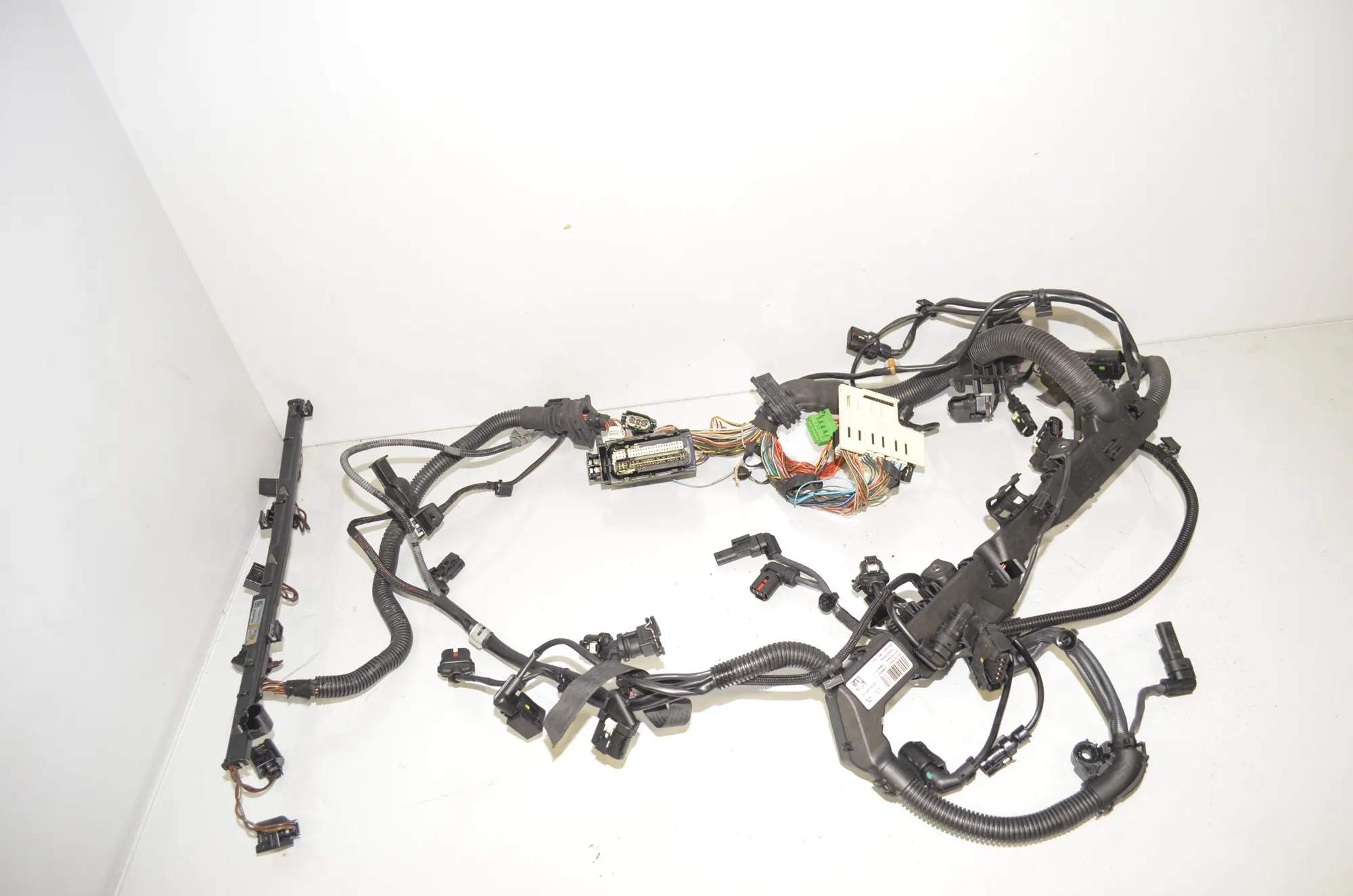 Engine Cable Harness – OEM 8518799 · BMW 3 (F30, F80) 330 d 2016