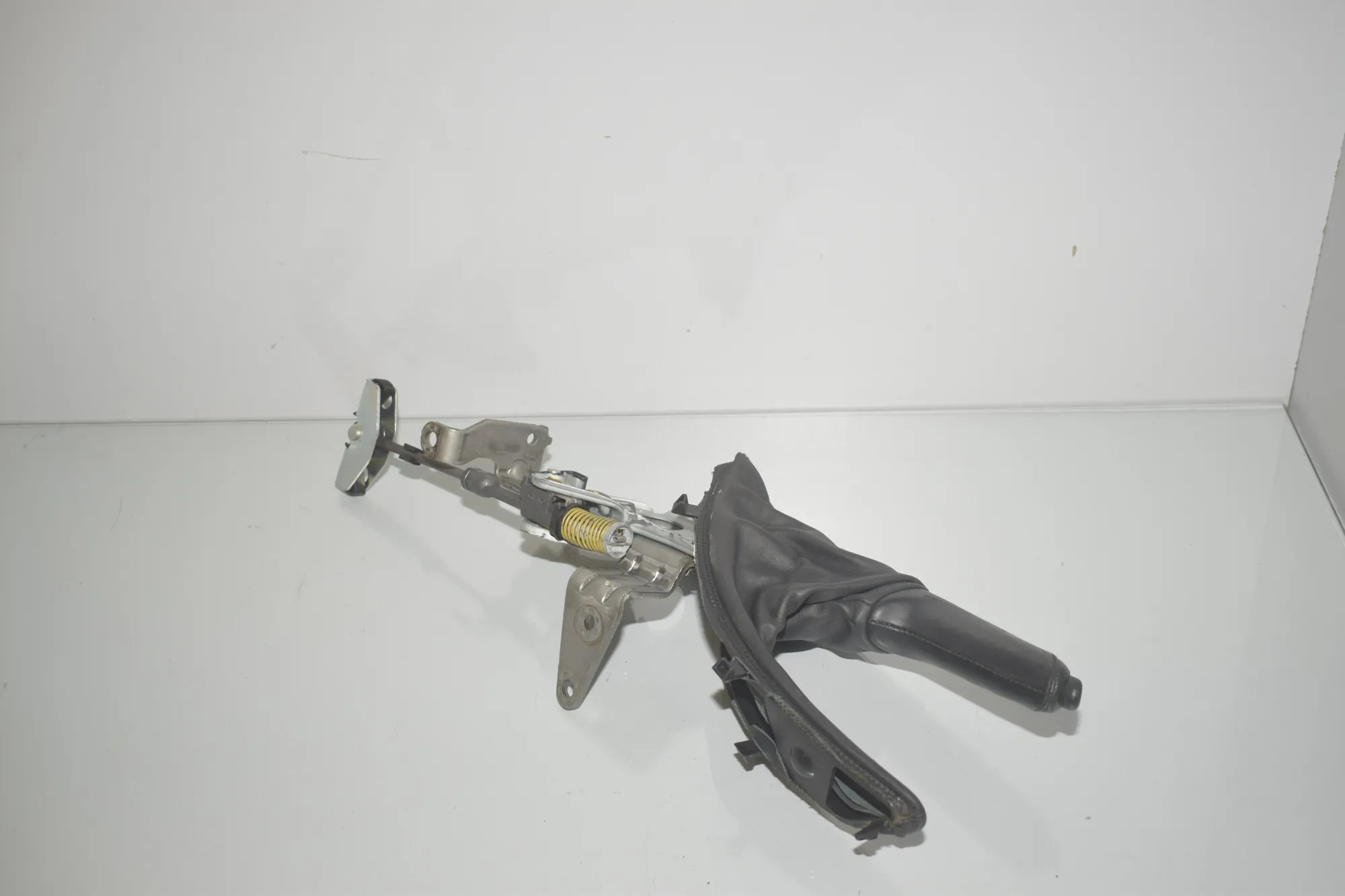 Parking Brake Mechanism – OEM 7846806 · BMW 3 (F30, F80) 330 d 2016