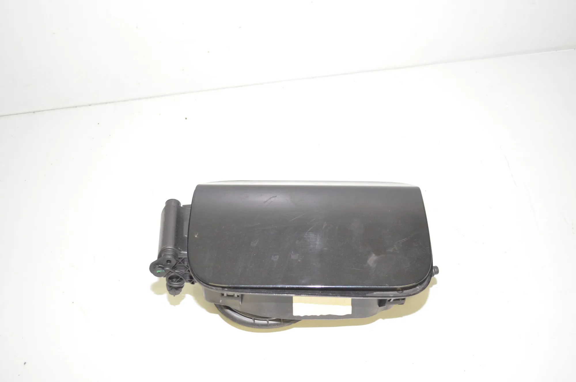 Fuel Tank Flap Cap – OEM 7204365 · BMW 5 (F10) 530 d 2015