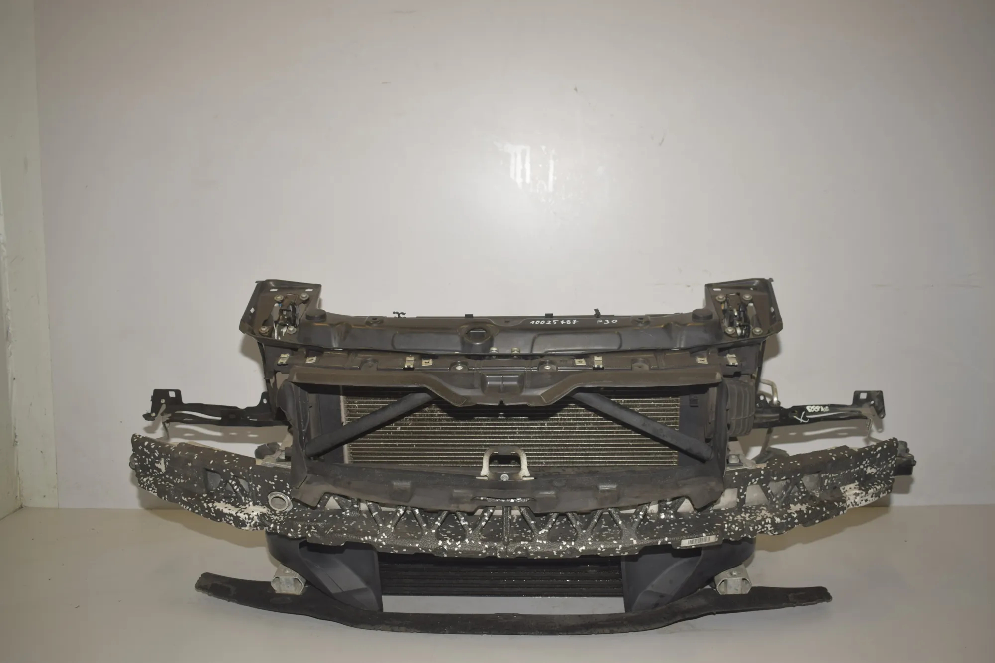 Front – OEM 7290944 · BMW 3 (F30, F80) 330 d 2016 – 9