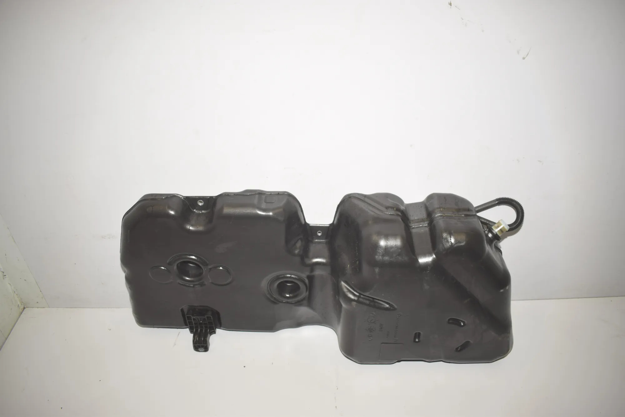 Fuel Tank – OEM 7453428 · BMW X1 (F48) xDrive 18 d 2018 – 3
