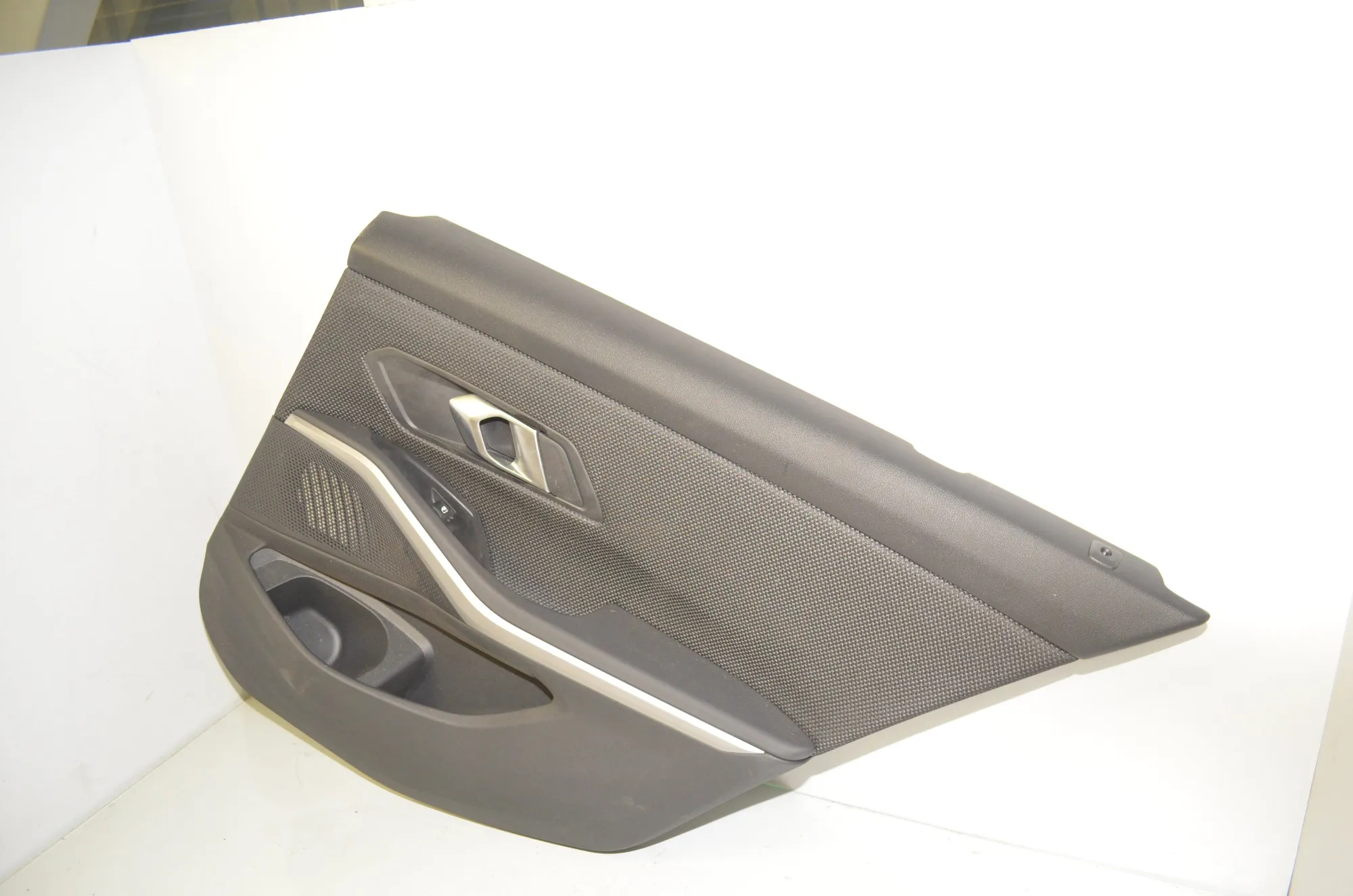Rear Right Door Panel – OEM 9460700 · BMW 3 Touring (G21) (2019 - -) 320 d 2020 – 2