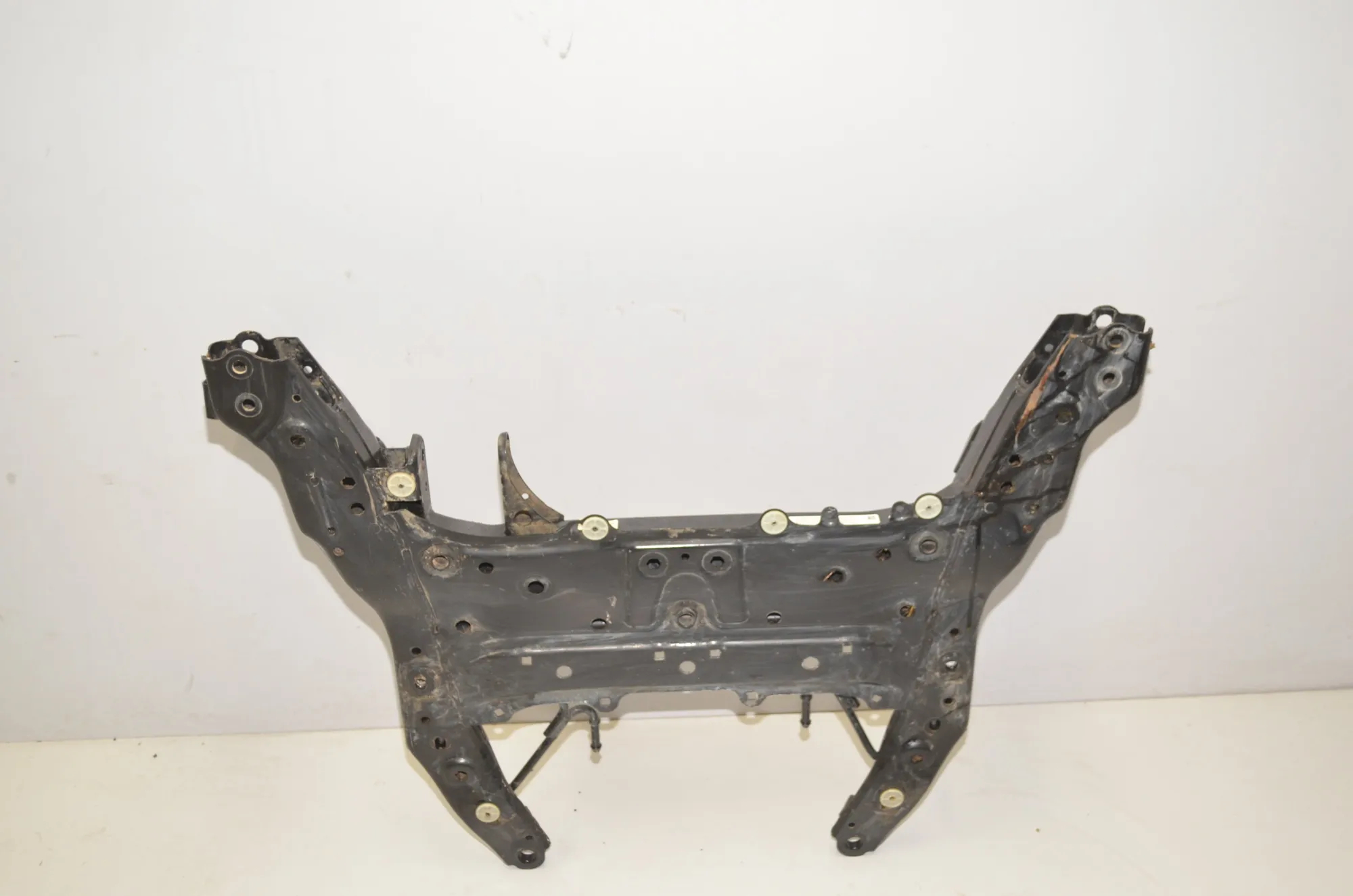 Front Subframe – OEM 6872729 · BMW X1 (F48) xDrive 18 d 2018 – 3