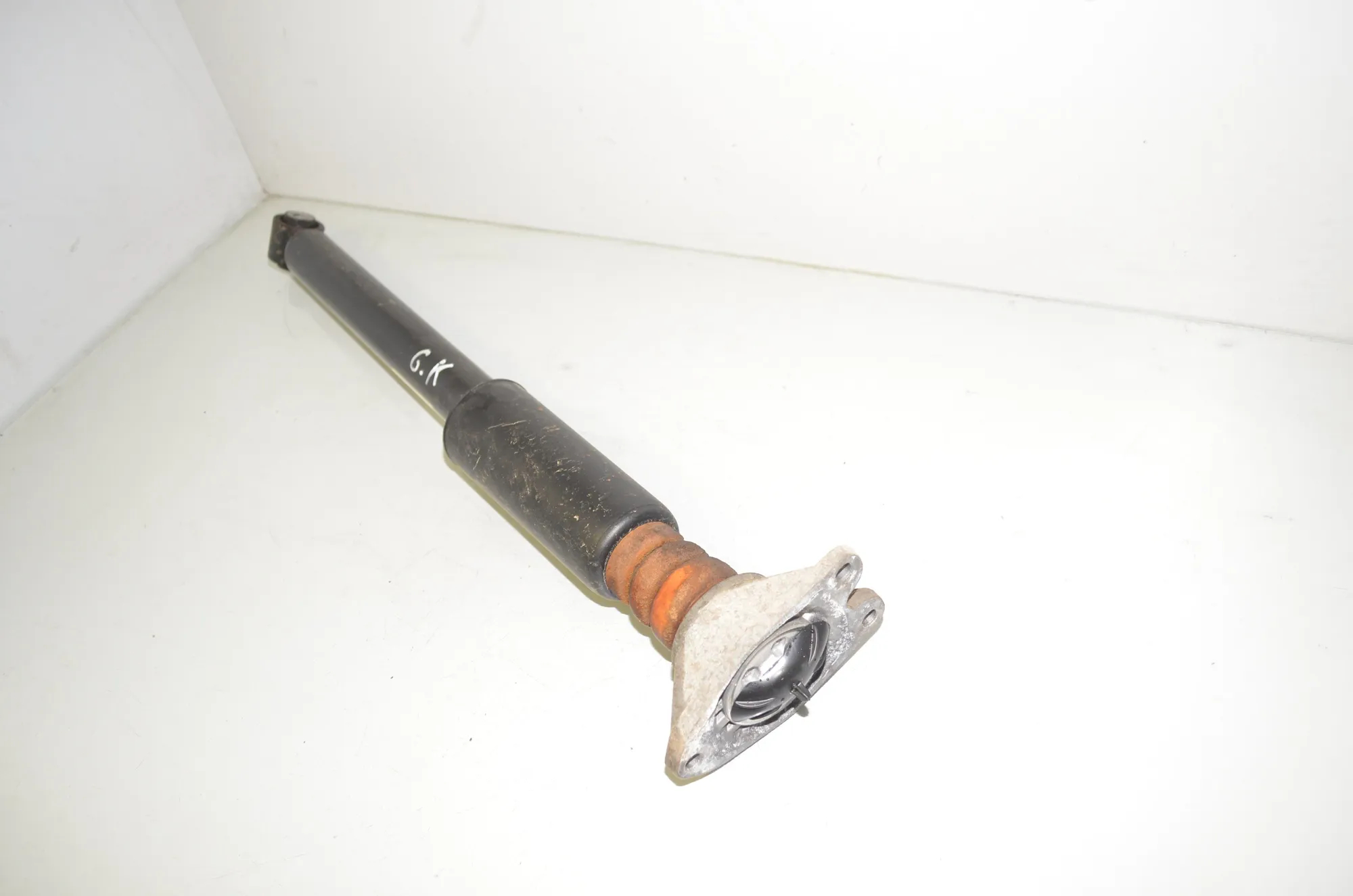Rear Left Shock Absorber – OEM 6886761 · BMW X1 (F48) xDrive 18 d 2018 – 2