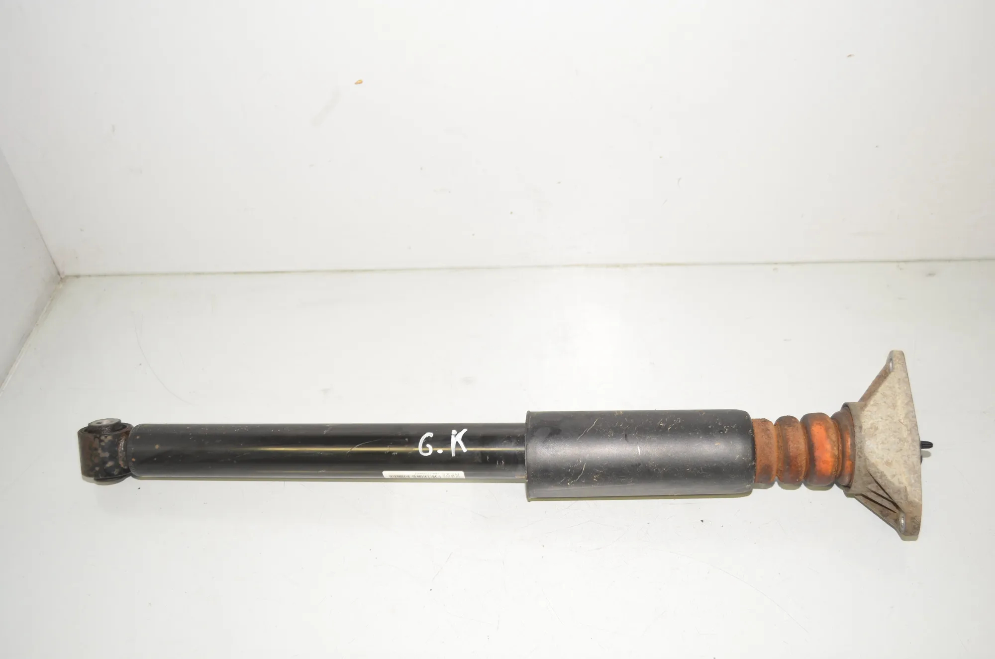 Rear Left Shock Absorber – OEM 6886761 · BMW X1 (F48) xDrive 18 d 2018