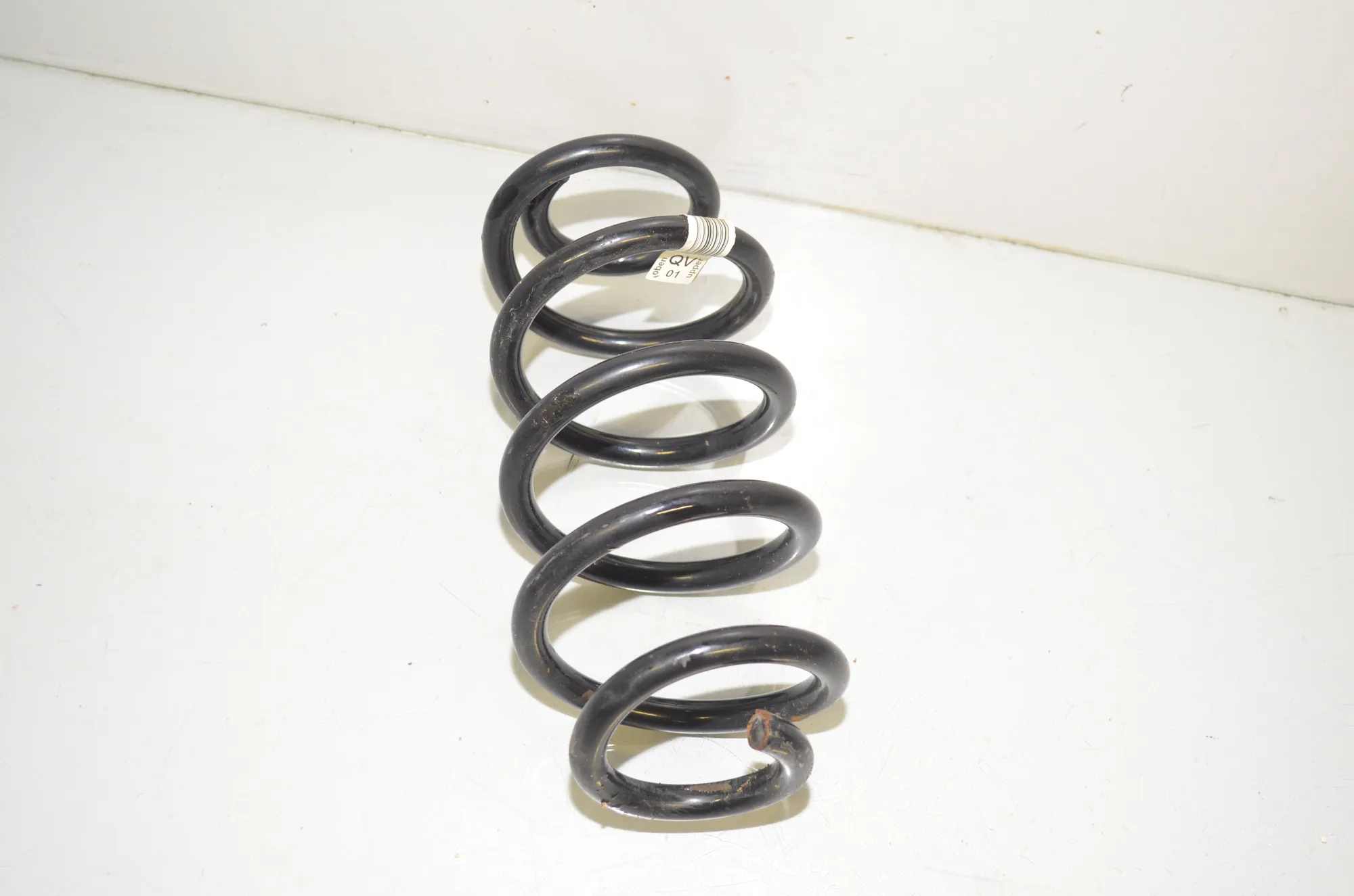 Rear Left Coil Spring – OEM 6872297 · BMW X1 (F48) xDrive 18 d 2018 – 2
