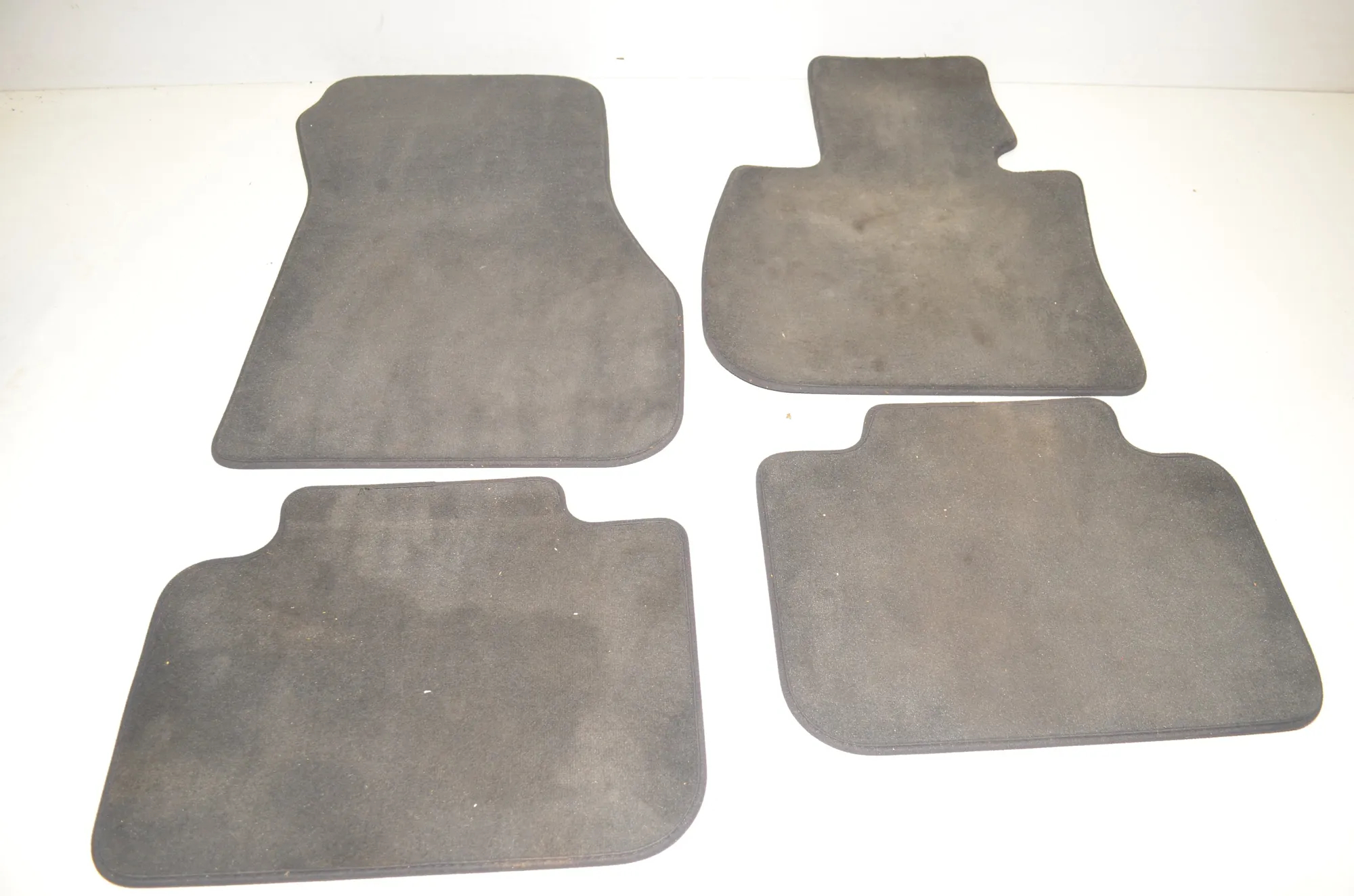 Floor Mat Set – OEM 7410382 · BMW X1 (F48) xDrive 18 d 2018