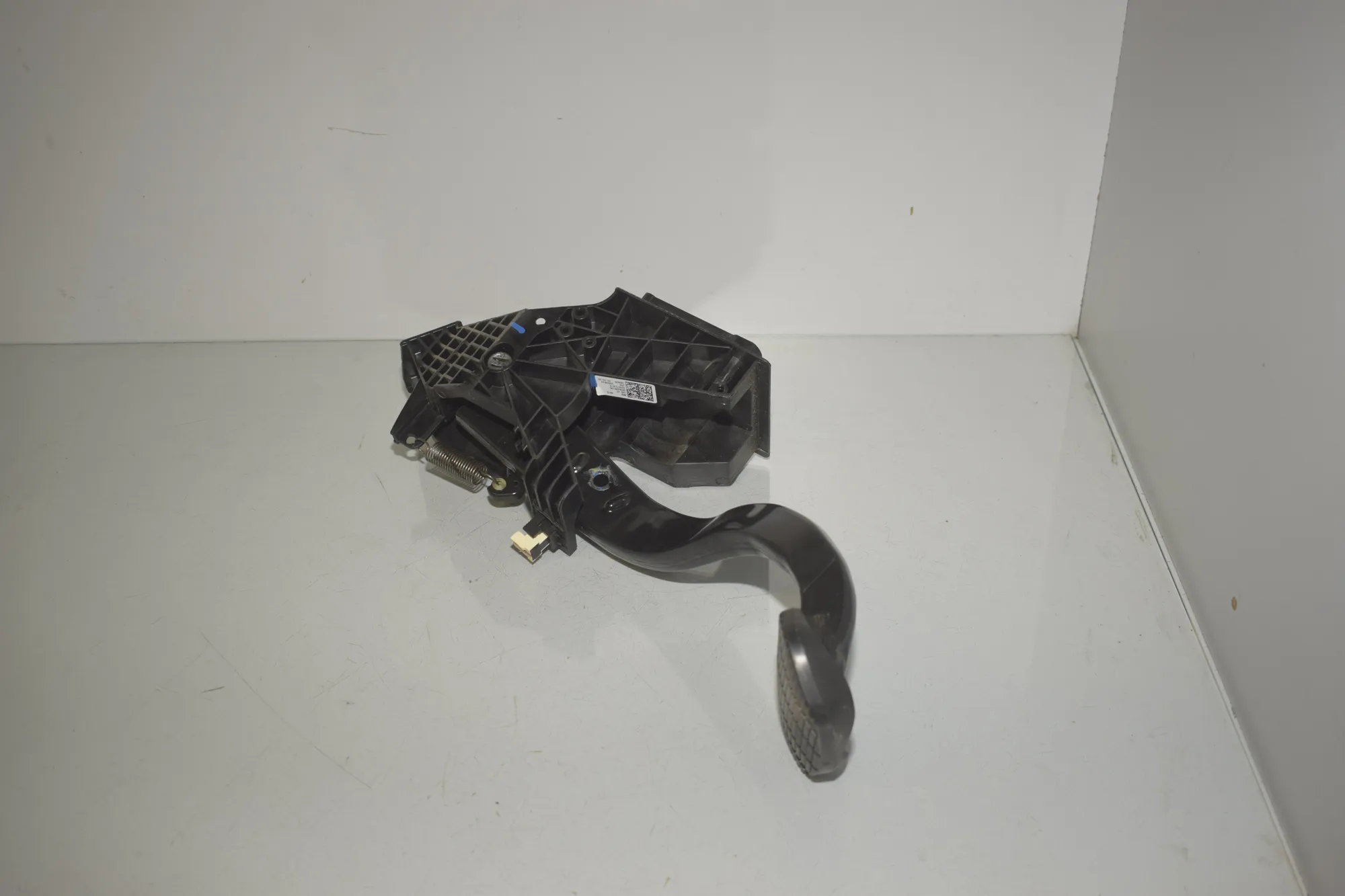 Brake Pedal – OEM 6856596 · BMW X1 (F48) xDrive 18 d 2018 – 4