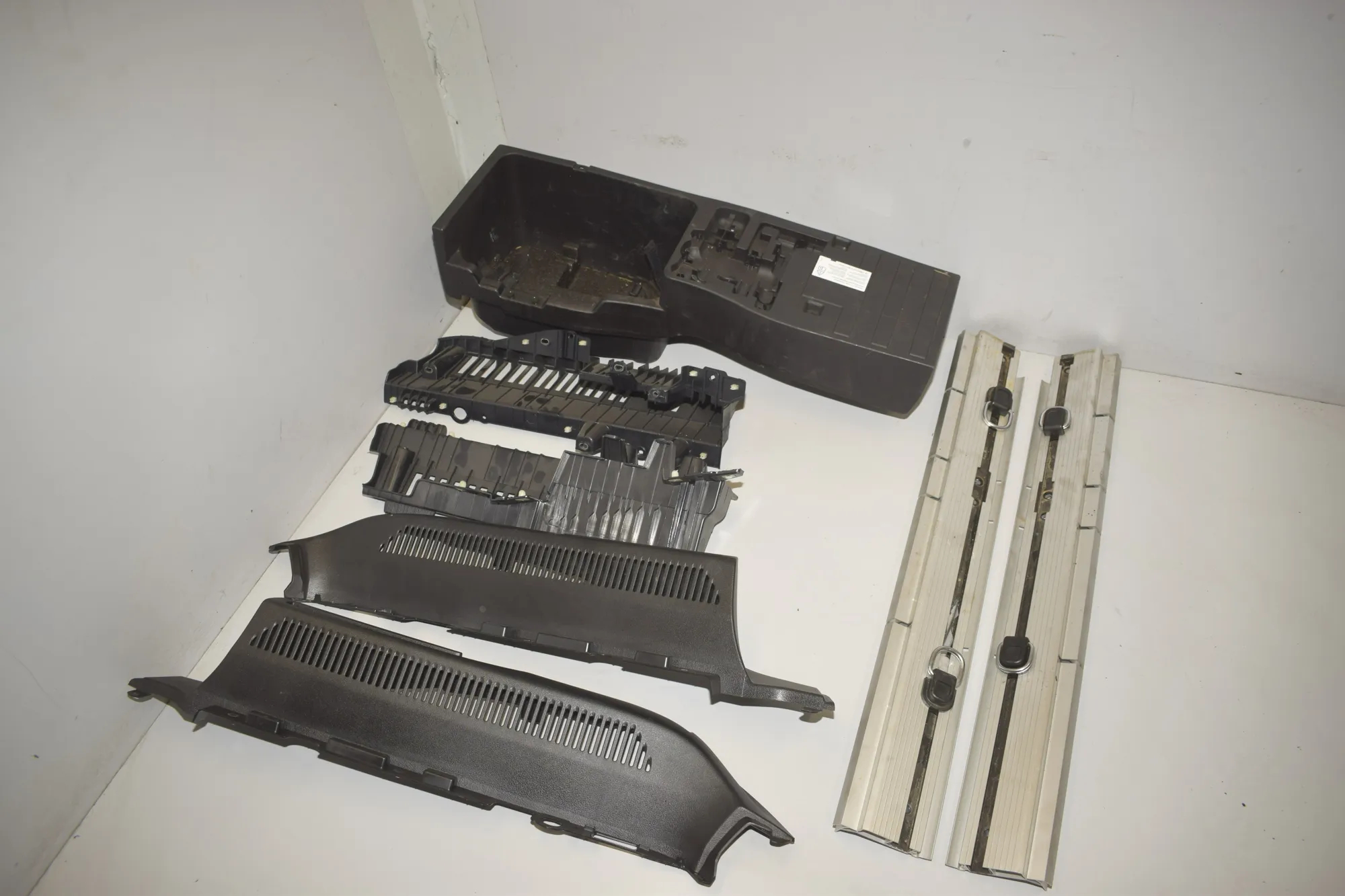 Trunk Trim Kit – OEM 9000577 · BMW X6 (E71, E72) M 50 d 2014 – 9