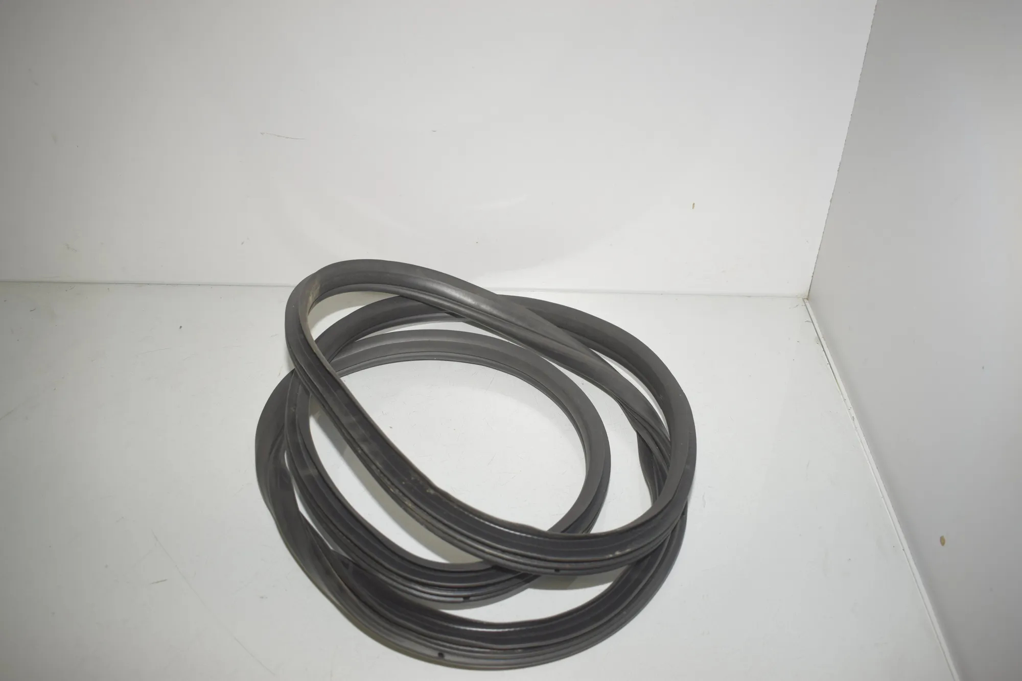 Rear Left Door Seal Rubber – OEM 7221843 · BMW X6 (E71, E72) M 50 d 2014 – 3