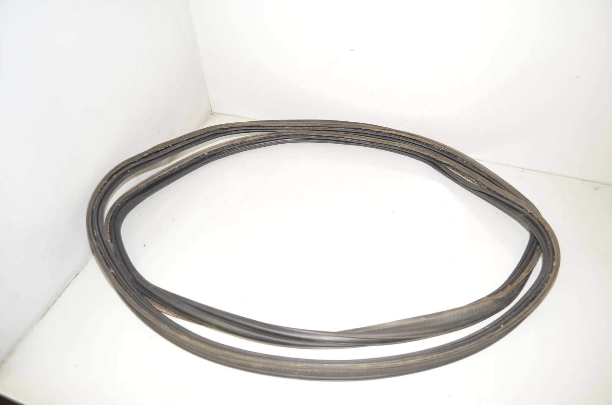 Tailgate Rubber Seal – OEM 7003105 · BMW X6 (E71, E72) M 50 d 2014 – 3