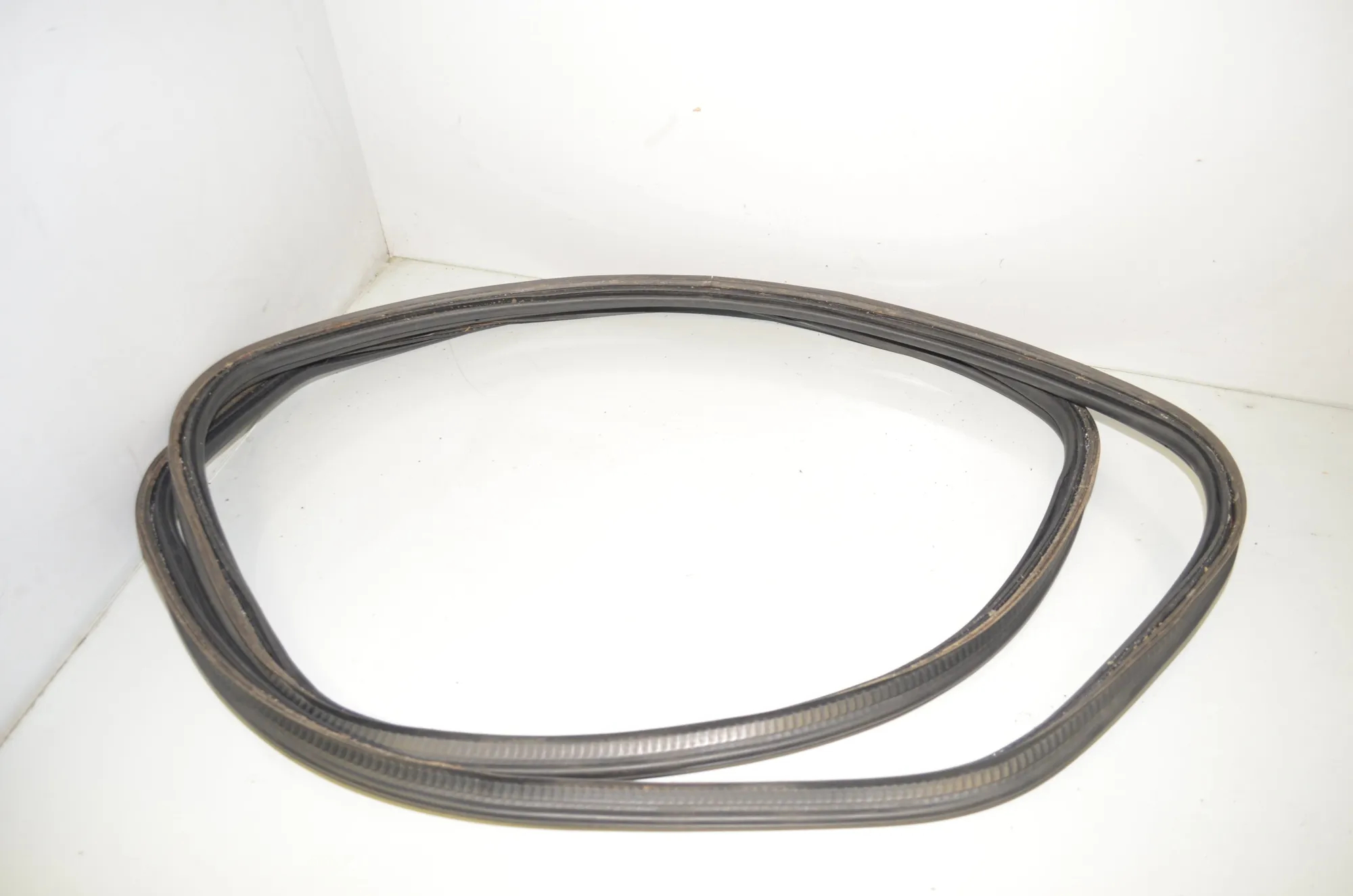 Tailgate Rubber Seal – OEM 7003105 · BMW X6 (E71, E72) M 50 d 2014 – 4