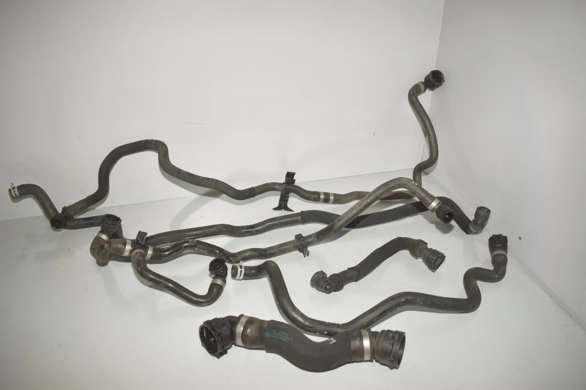 Coolant Hose Pipe – OEM 8575755 · BMW 5 Touring (G31) (2017 - -) M 550 d xDrive 2018 – 2