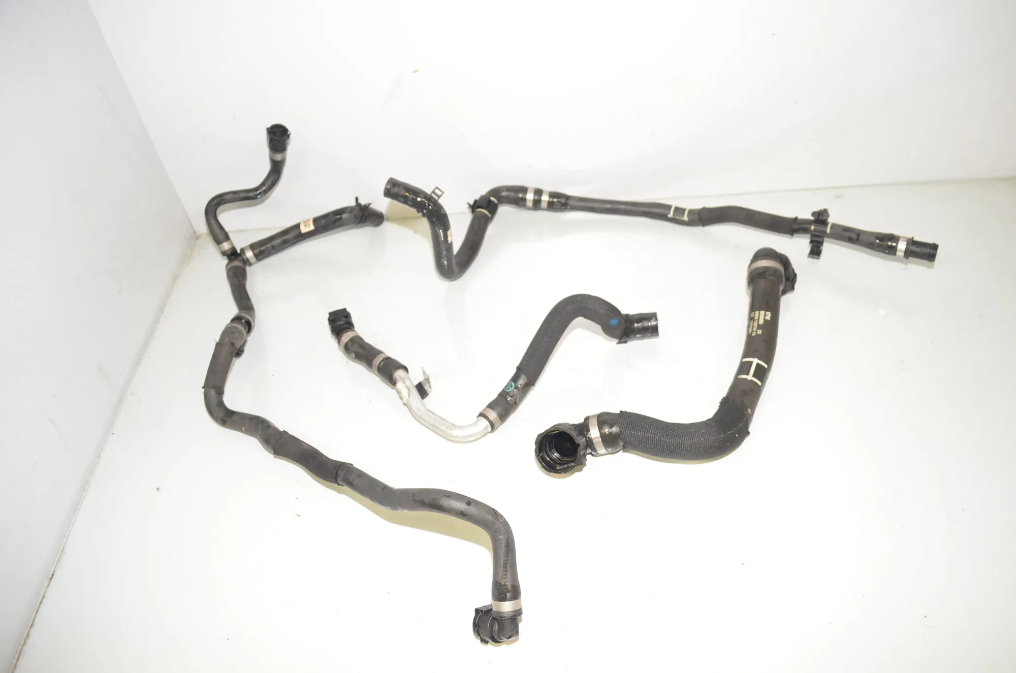 Coolant Hose Pipe – OEM 6832804 · BMW 1 (F40) (2019 - -) (F40)118i 2020