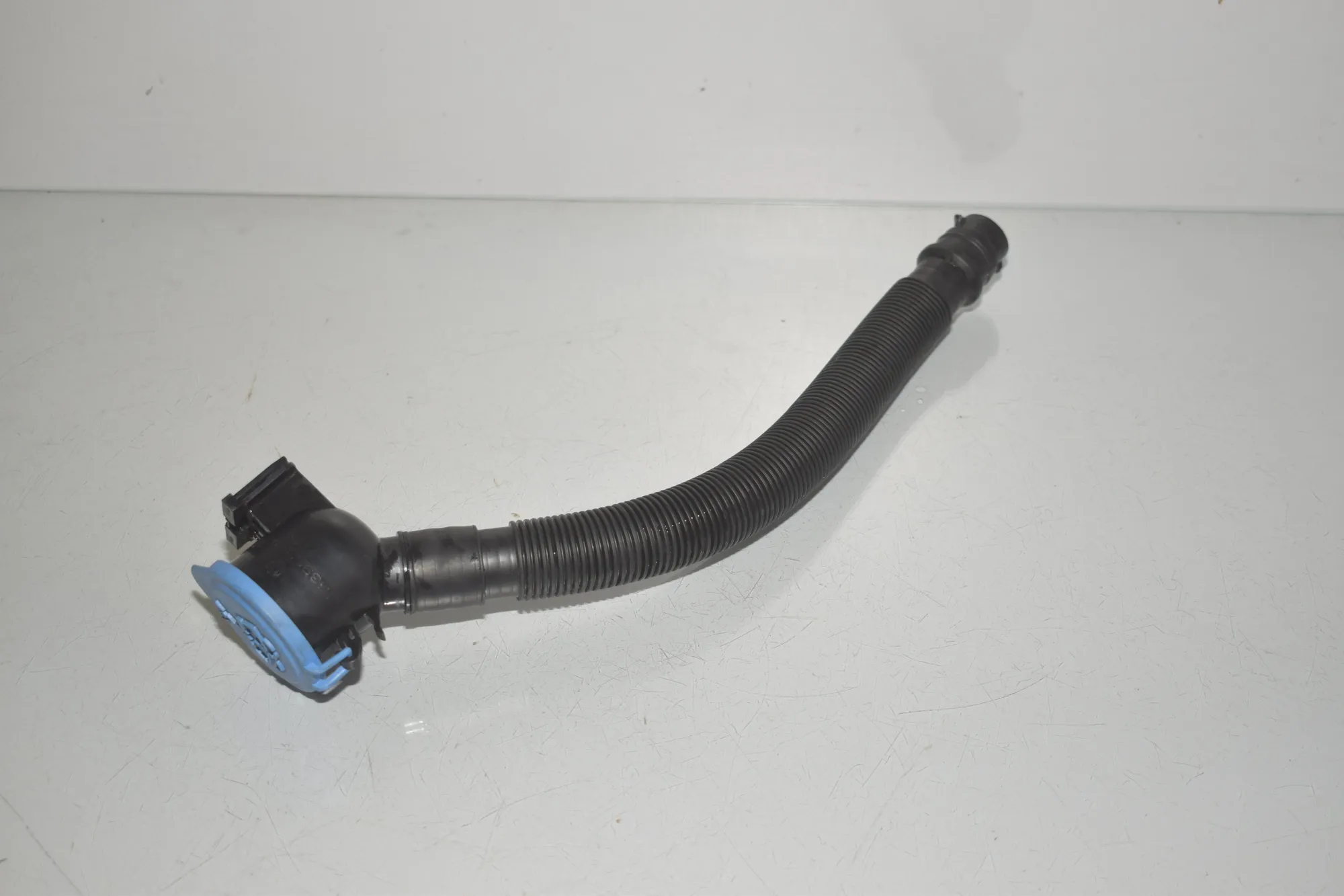 Window Washer Tank Fill Tube – OEM 7453969 · BMW 1 (F40) (2019 - -) (F40)118i 2020