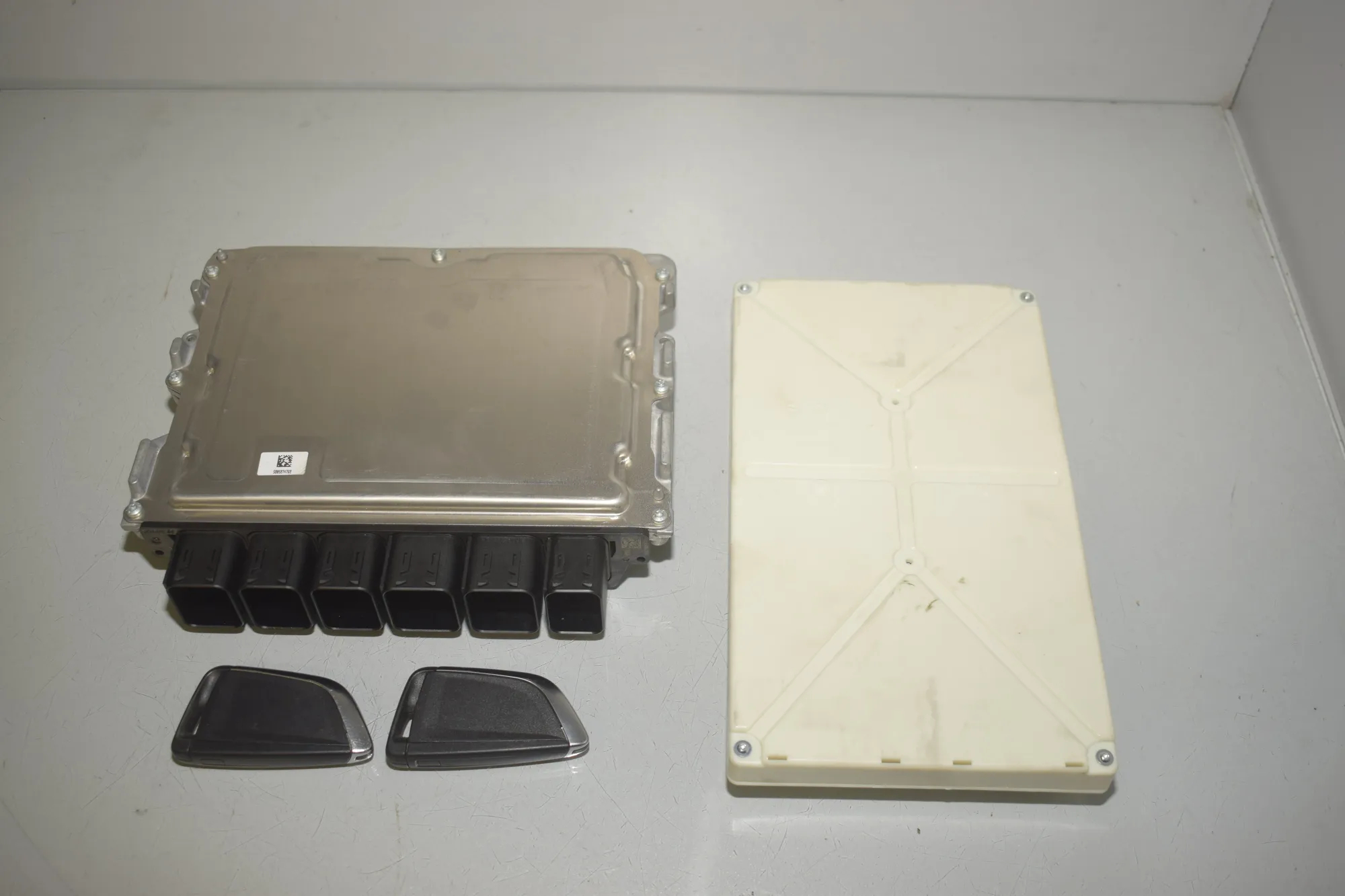 Engine Ignition ECU Set – OEM 5A34CF3 · BMW 1 (F40) (2019 - -) (F40)118i 2020 – 3