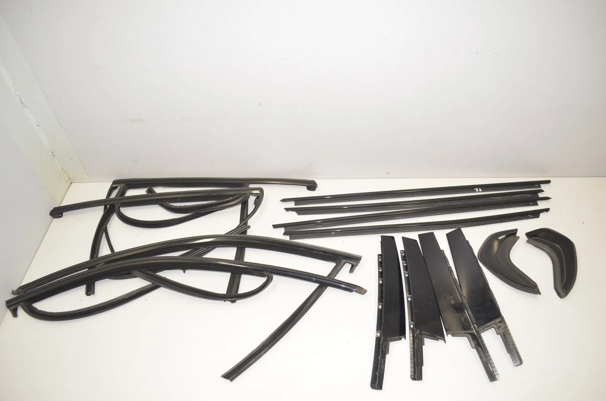 Exterior Trim Kit – OEM 7473993 · BMW 1 (F40) (2019 - -) (F40)118i 2020