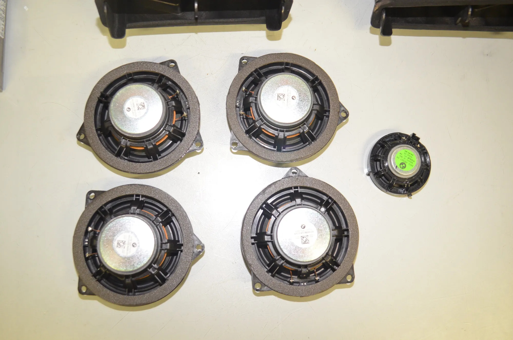 Sound Audio System Set – OEM 8715685 · BMW 1 (F40) (2019 - -) (F40)118i 2020 – 6