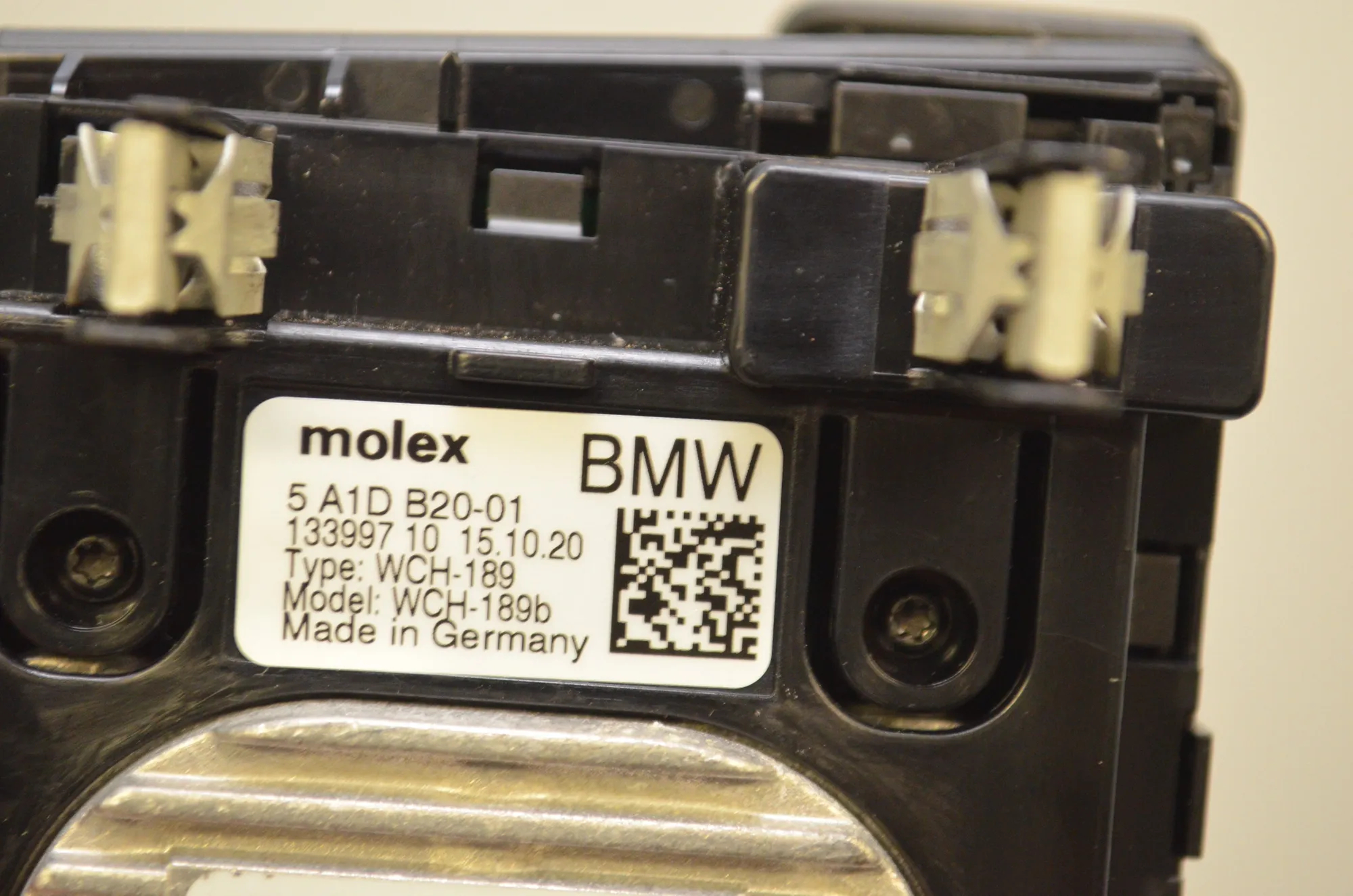 Wireless Charging Station – OEM 5A1DB20 · BMW 1 (F40) (2019 - -) (F40)118i 2020 – 5