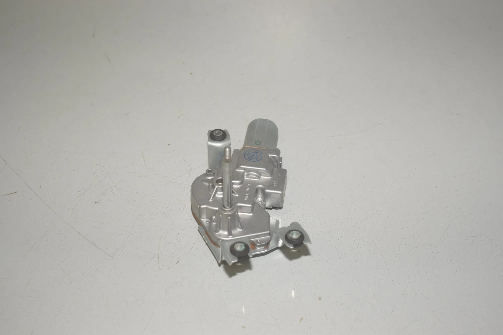 Tailgate Window Wiper Motor – OEM 8495516 · BMW 1 (F40) (2019 - -) (F40)118i 2020 – 2