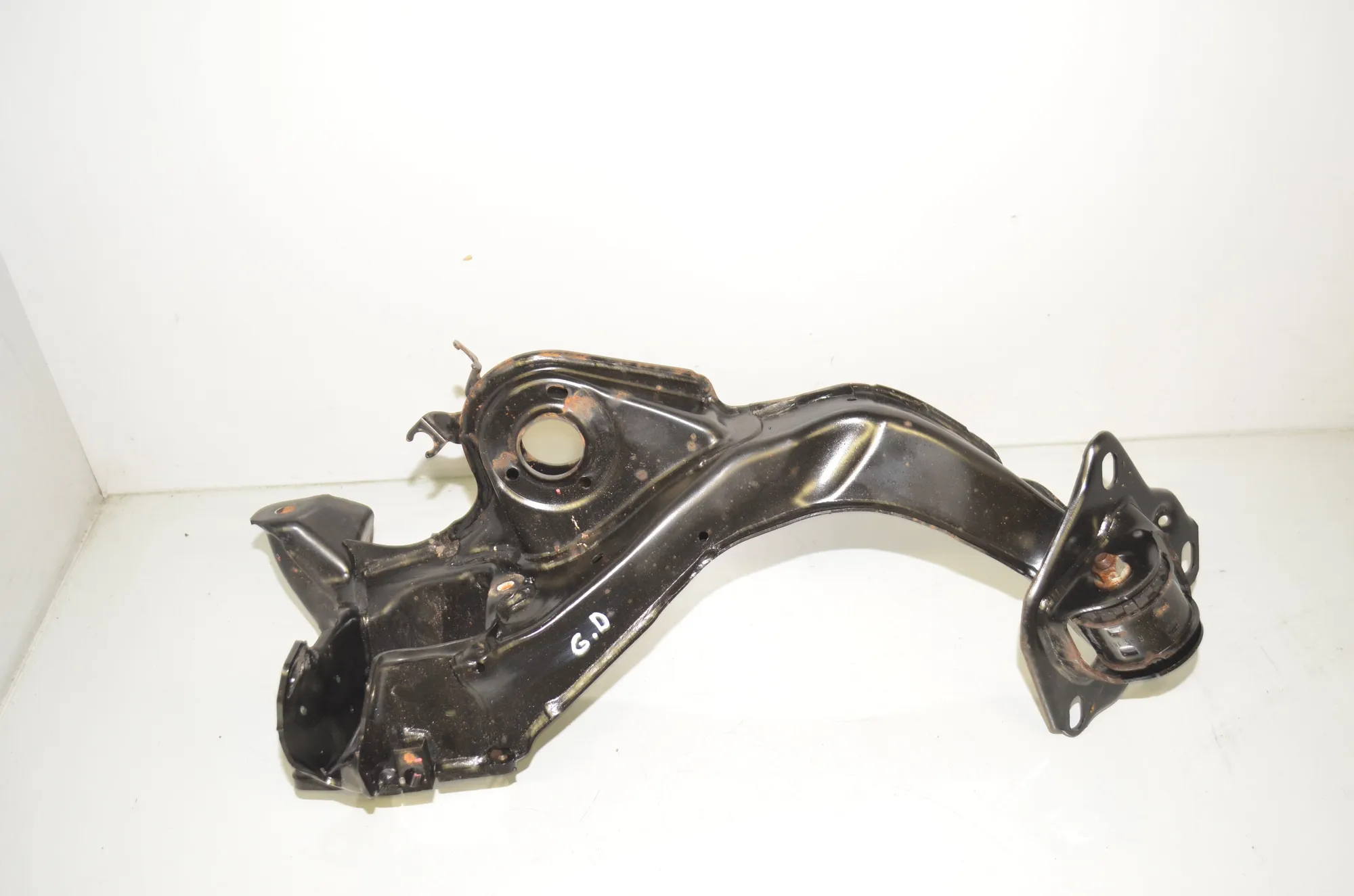 Rear Right Wheel Hub – OEM 8842880 · BMW 2 Active Tourer (F45) 216 d 2015