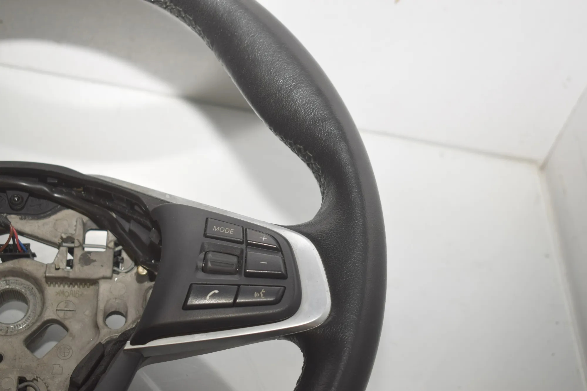 Steering Wheel – OEM 6860284 · BMW 2 Active Tourer (F45) 216 d 2015 – 4